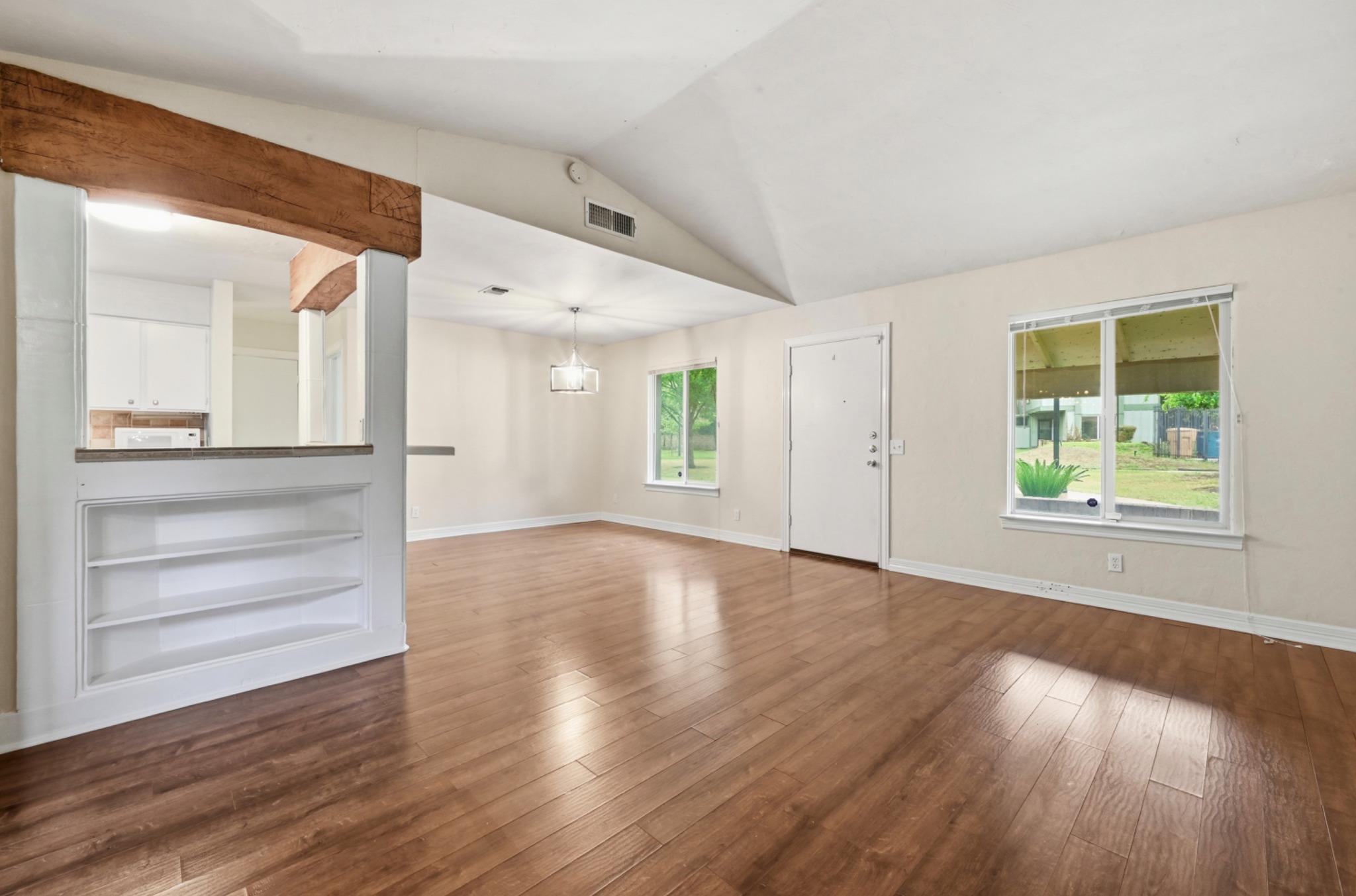 5011 Fort Clark Dr, Austin, TX 78745