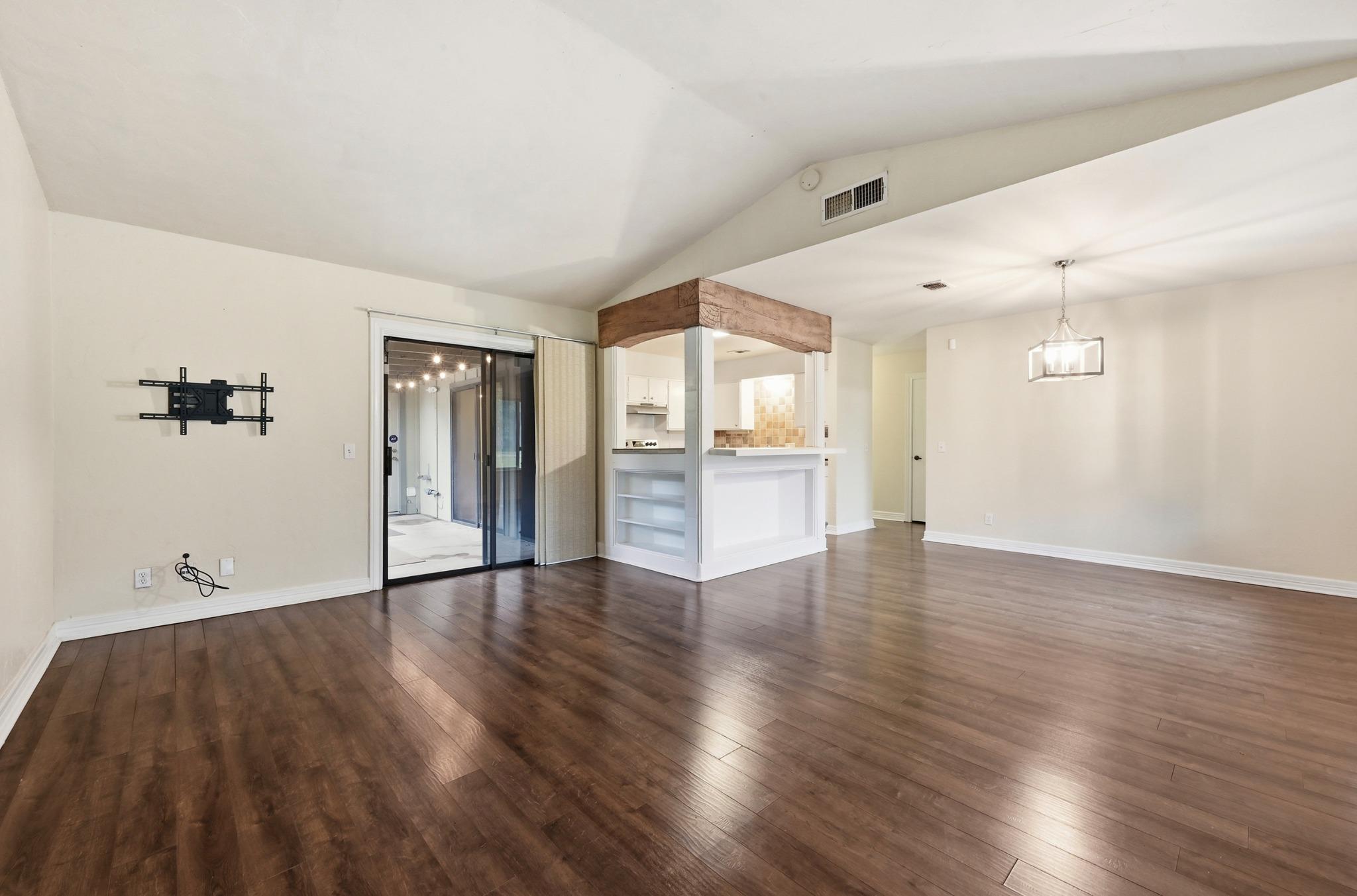 5011 Fort Clark Dr, Austin, TX 78745