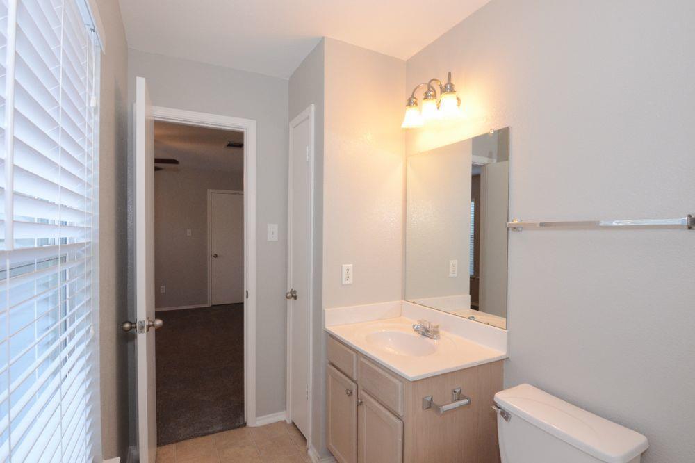 10316 Garbacz Dr, Austin, TX 78748