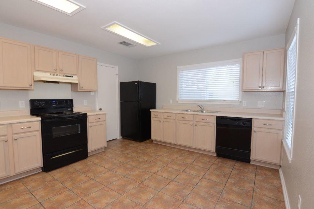 10316 Garbacz Dr, Austin, TX 78748