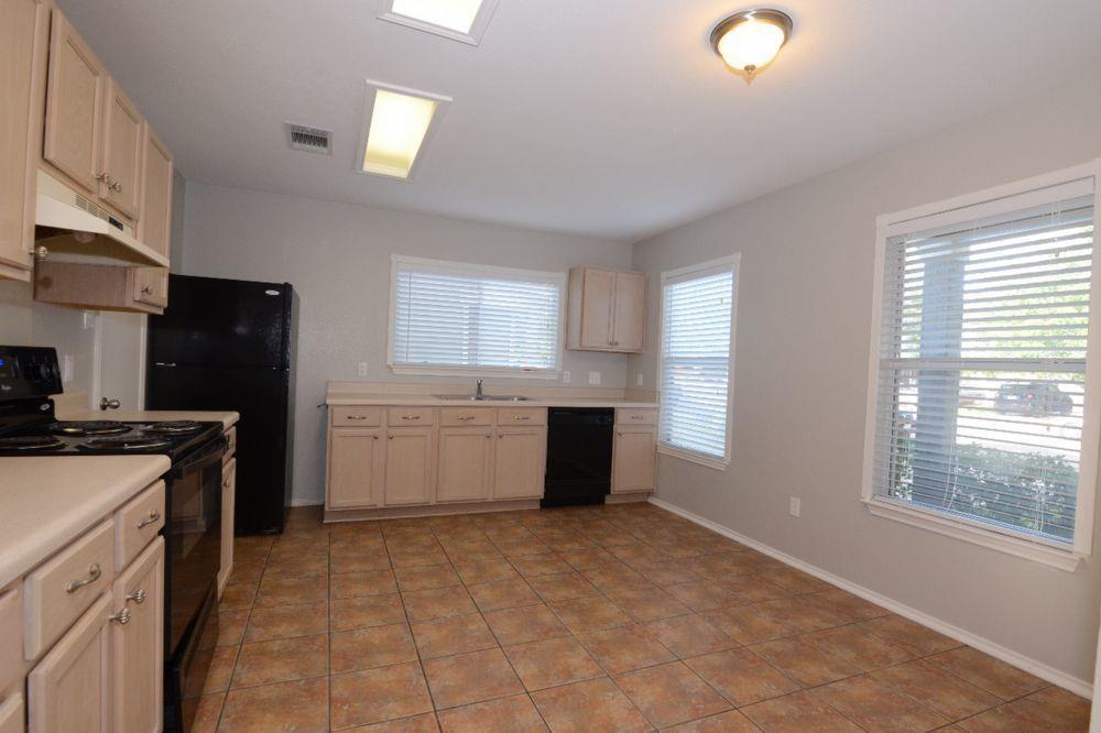 10316 Garbacz Dr, Austin, TX 78748