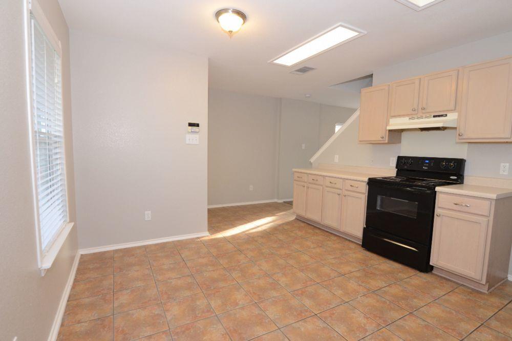 10316 Garbacz Dr, Austin, TX 78748