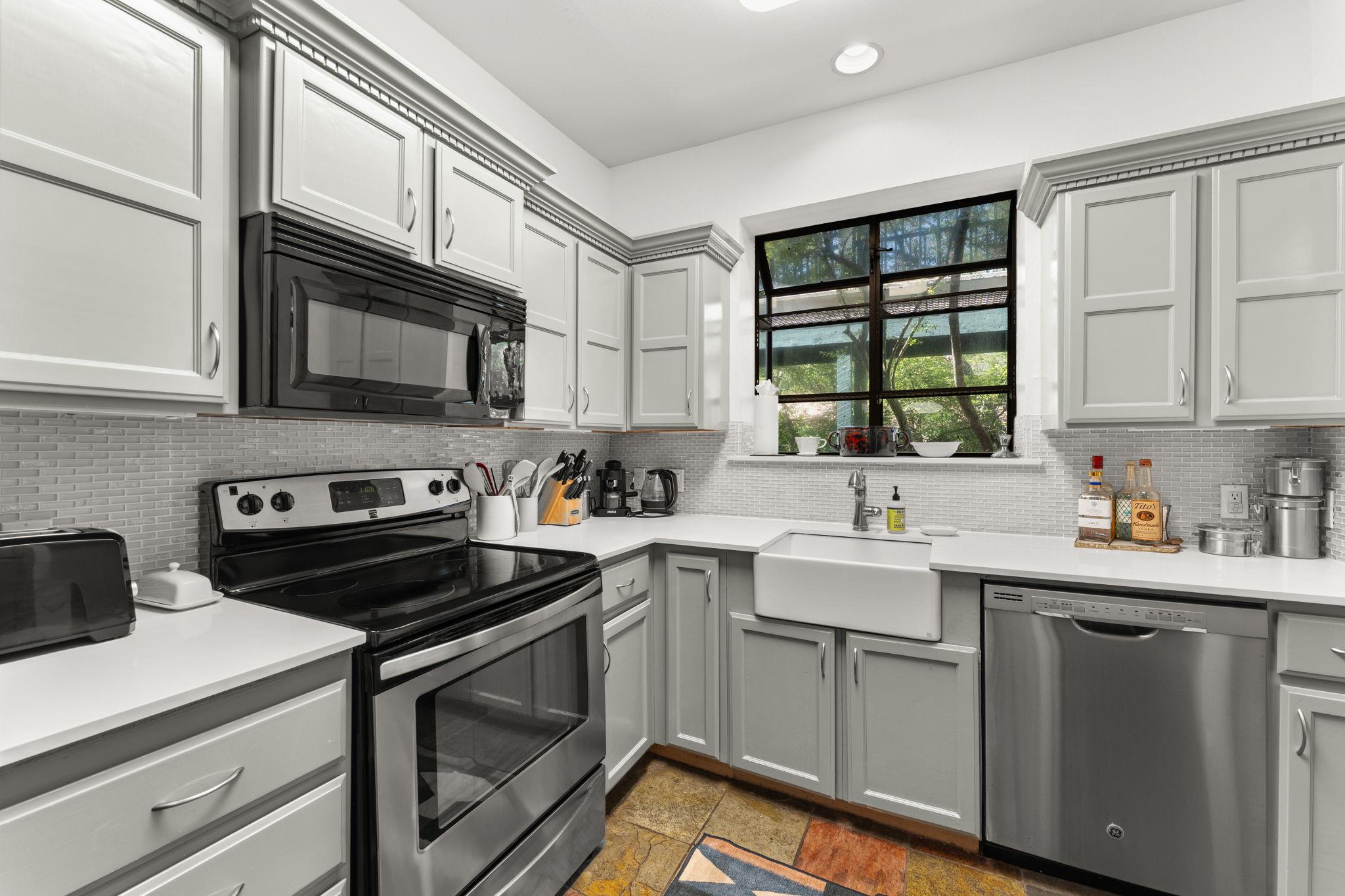 1741 Spyglass Dr # 1-222, Austin, TX 78746