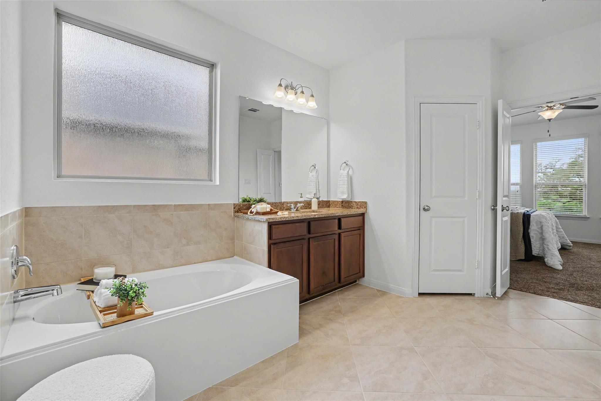 557 Scenic Bluff Dr, Georgetown, TX 78628