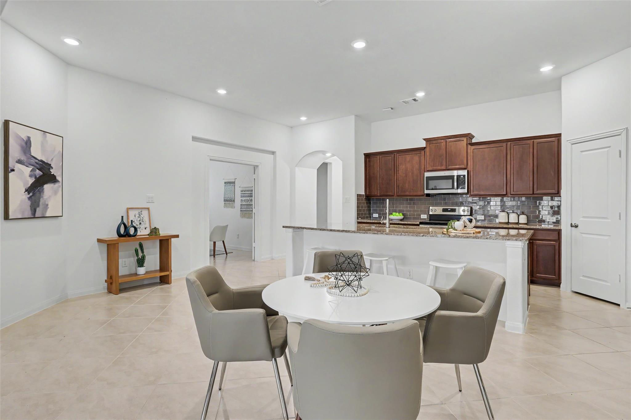 557 Scenic Bluff Dr, Georgetown, TX 78628