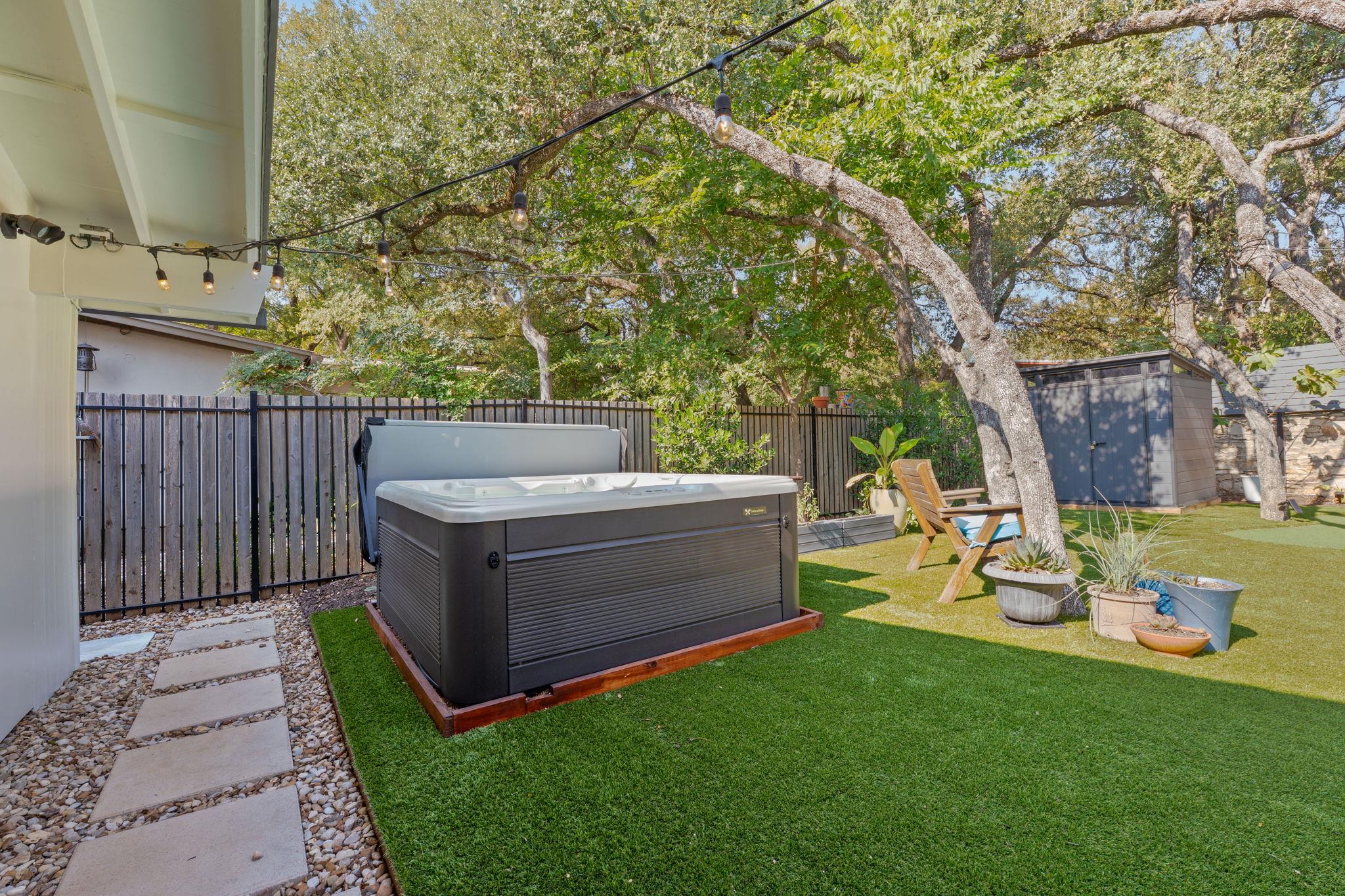 412 Ridgewood Rd, West Lake Hills, TX 78746