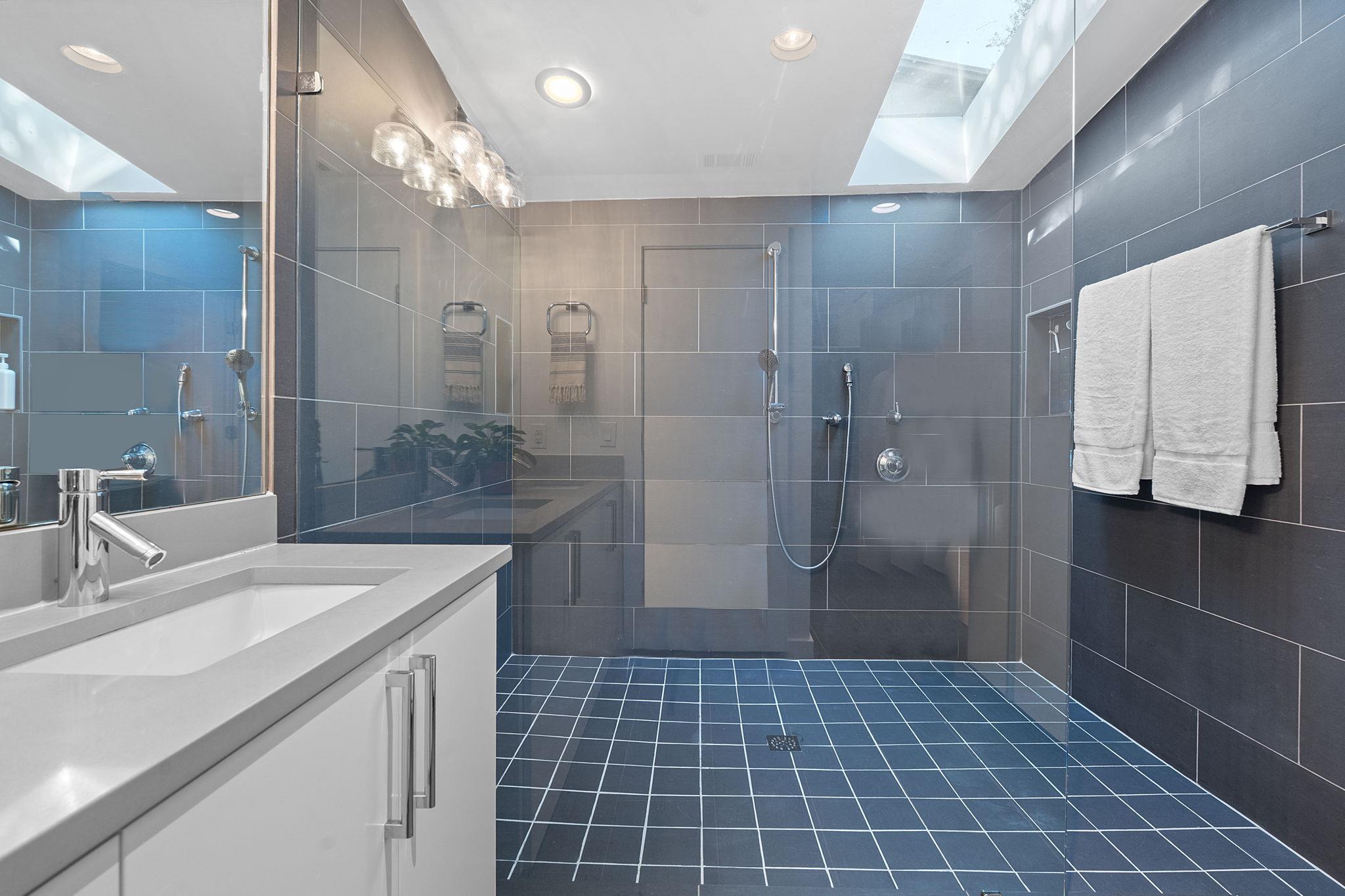 412 Ridgewood Rd, West Lake Hills, TX 78746