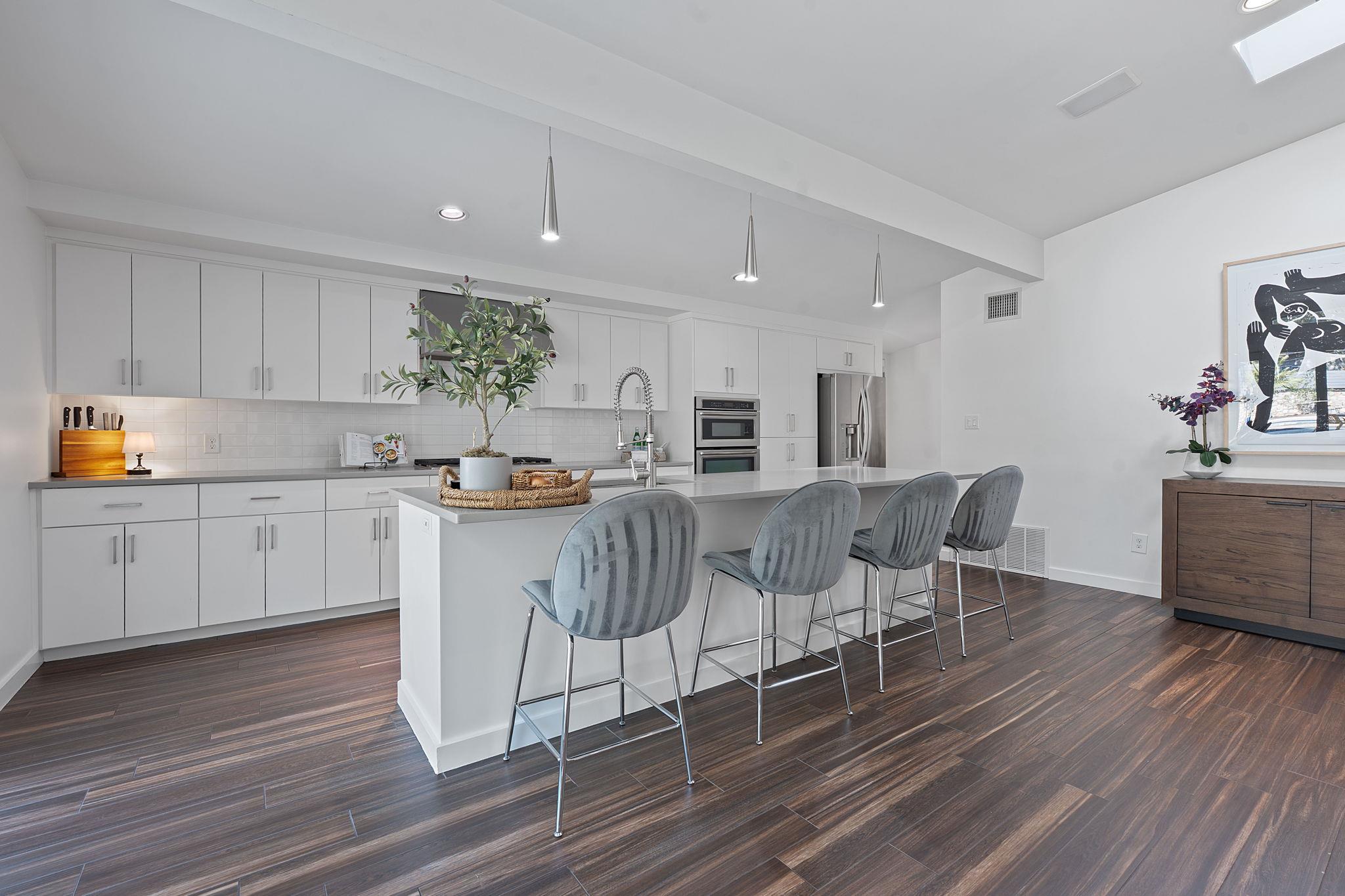 412 Ridgewood Rd, West Lake Hills, TX 78746