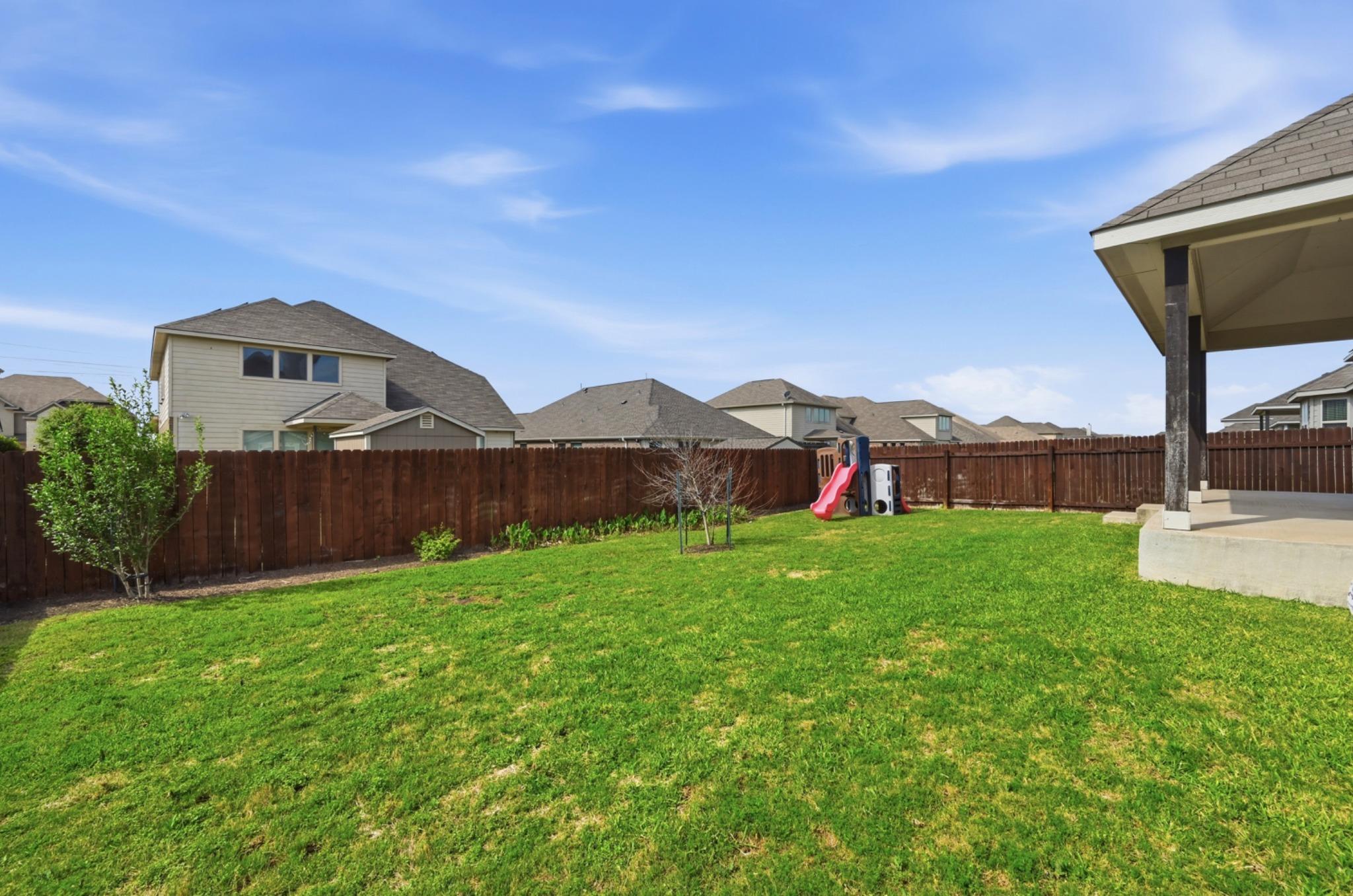 703 N Emory Cv, Hutto, TX 78634