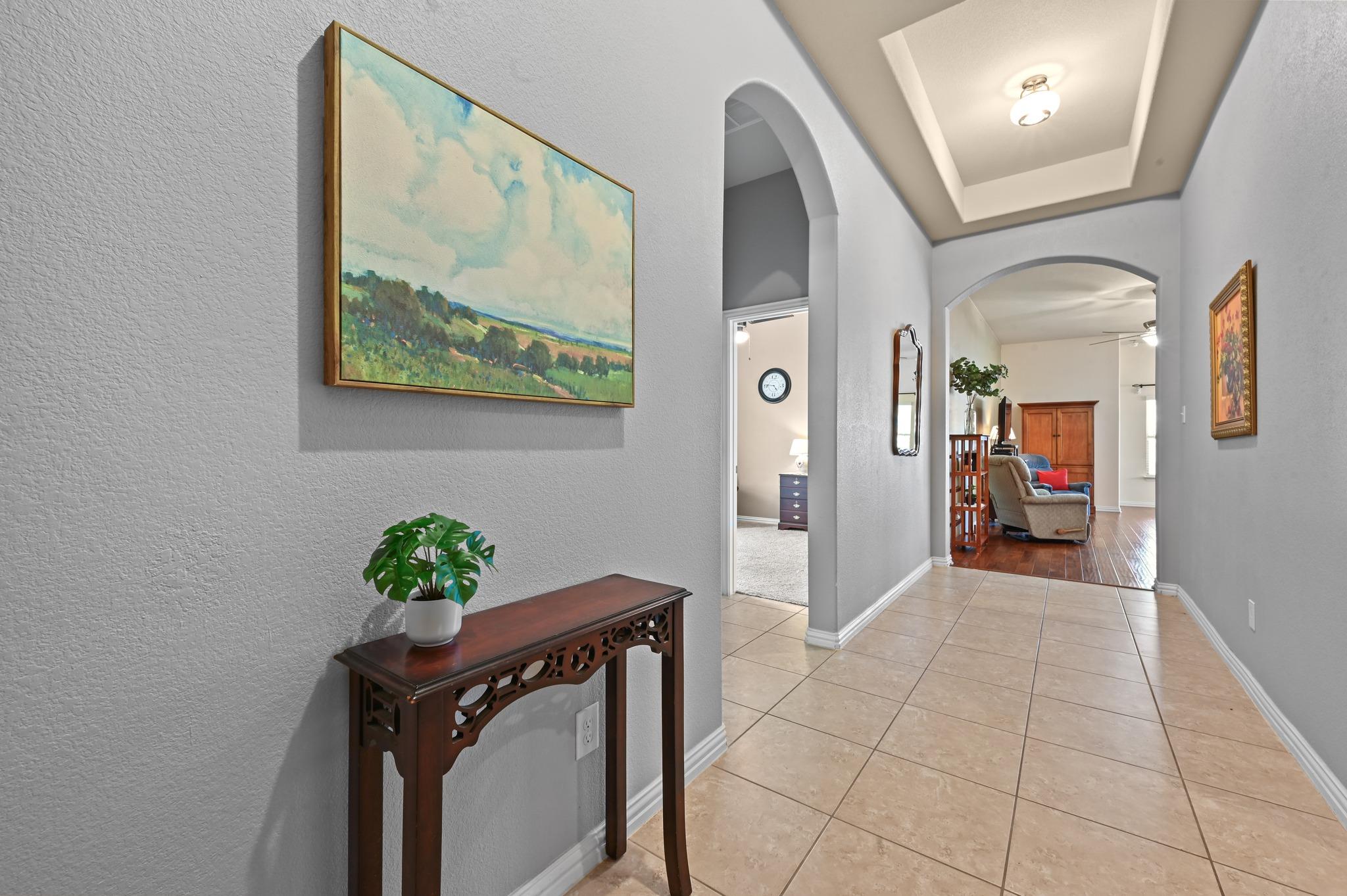 703 N Emory Cv, Hutto, TX 78634