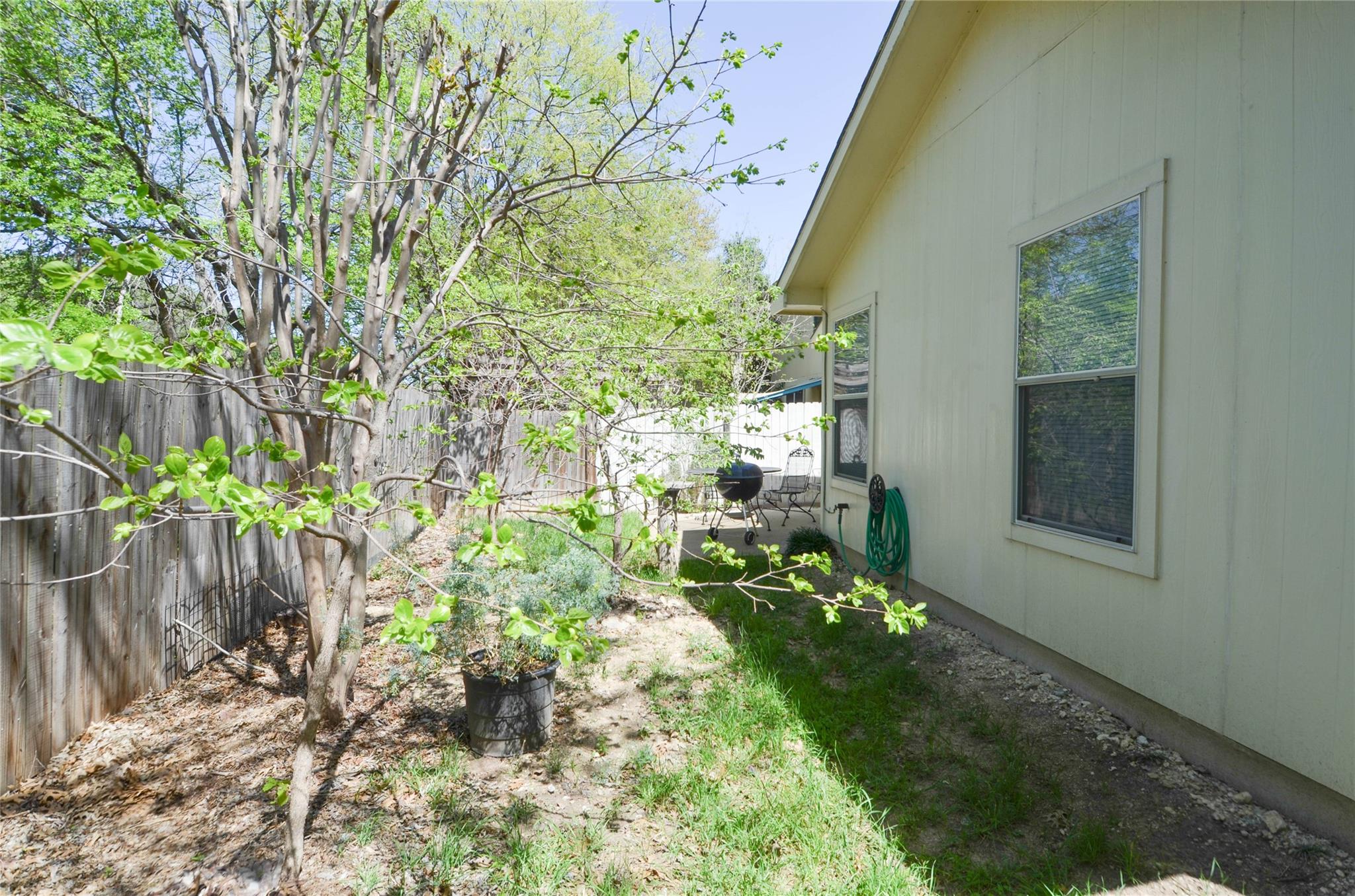 8604 Dittmar Oaks Dr, Austin, TX 78748