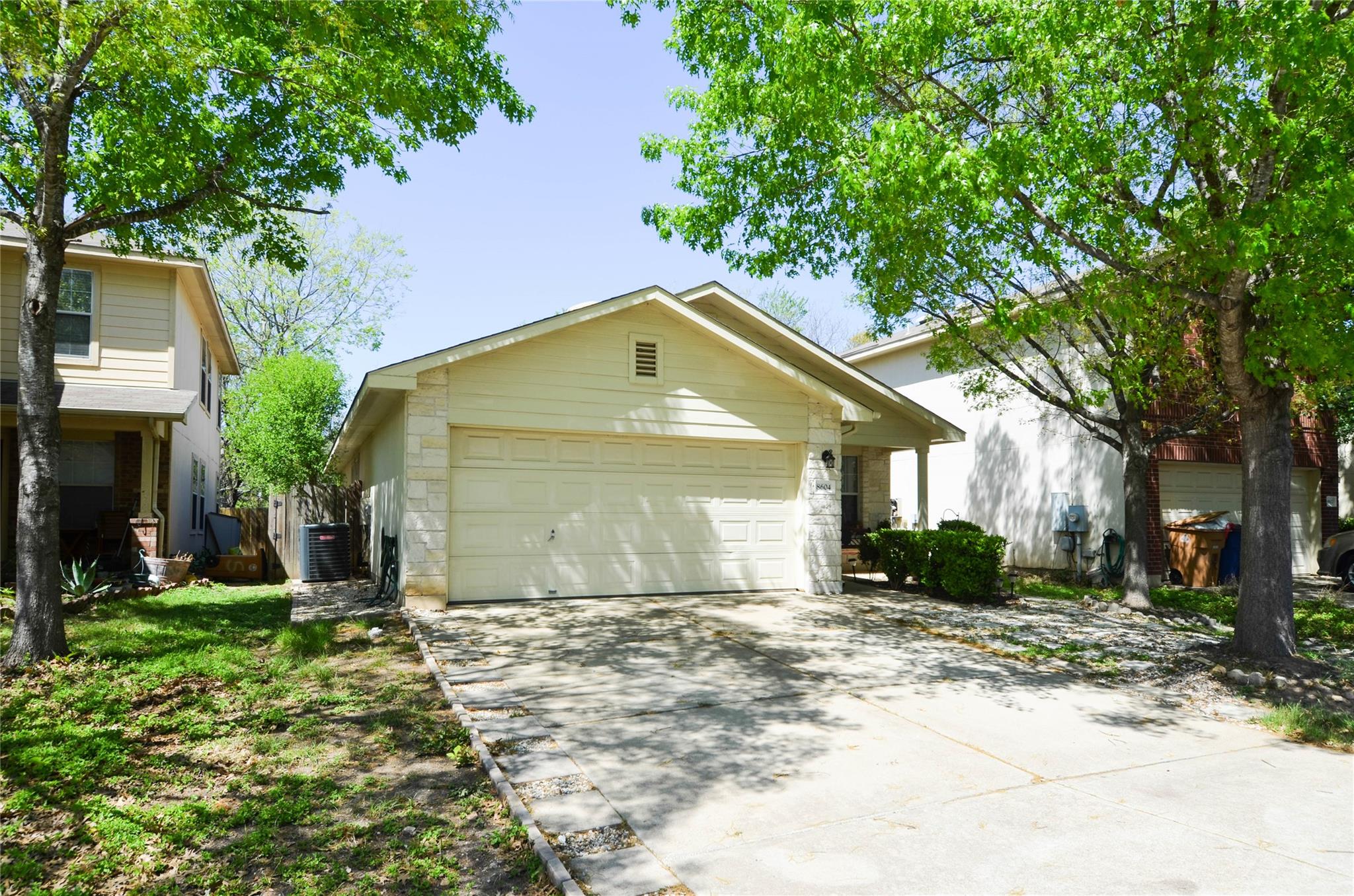 8604 Dittmar Oaks Dr, Austin, TX 78748