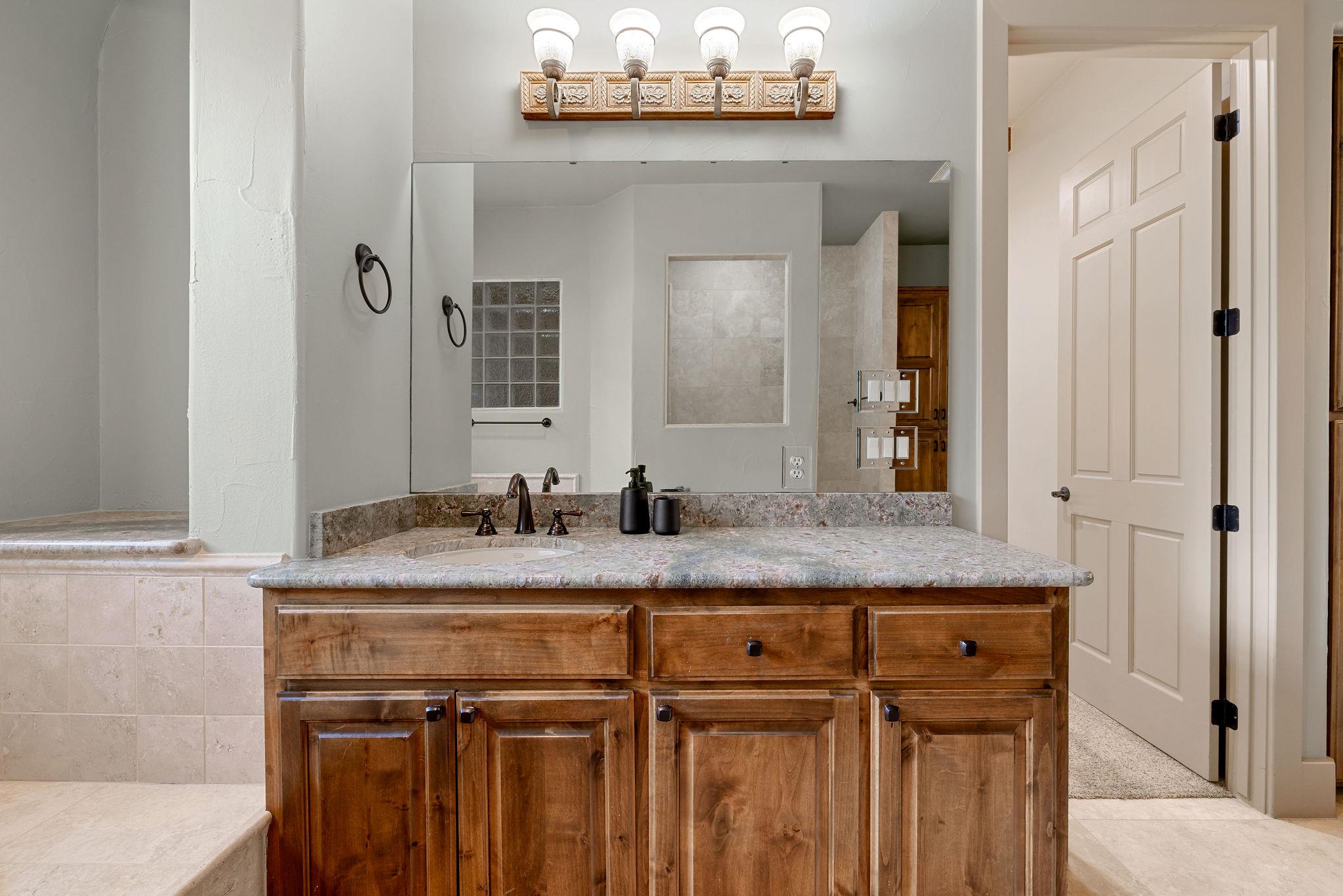 105 Hopewell Cir, Georgetown, TX 78628