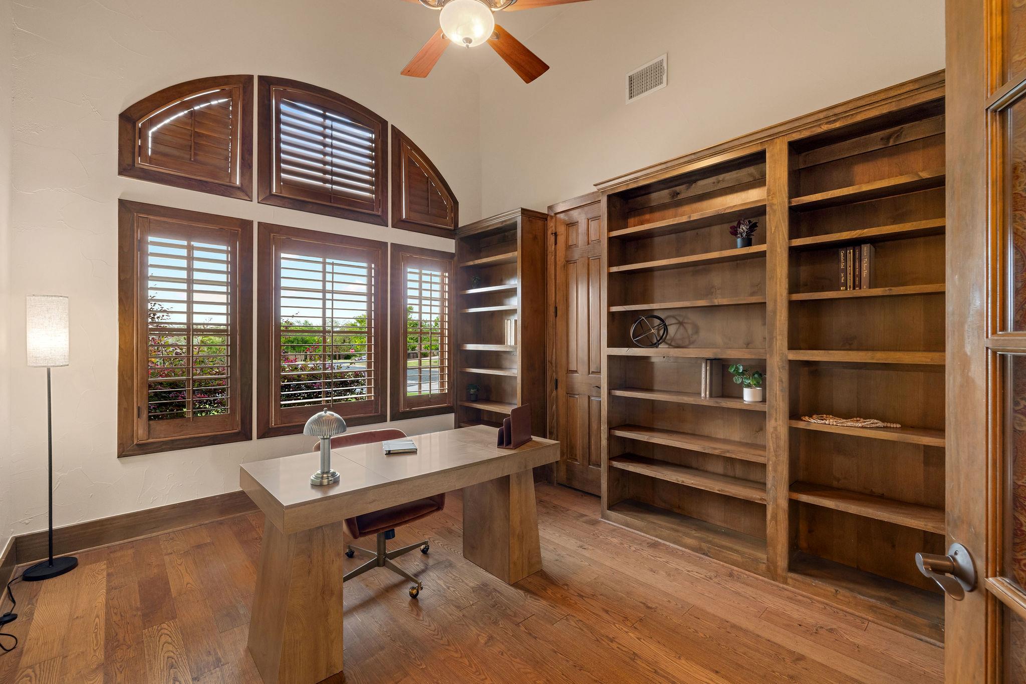 105 Hopewell Cir, Georgetown, TX 78628