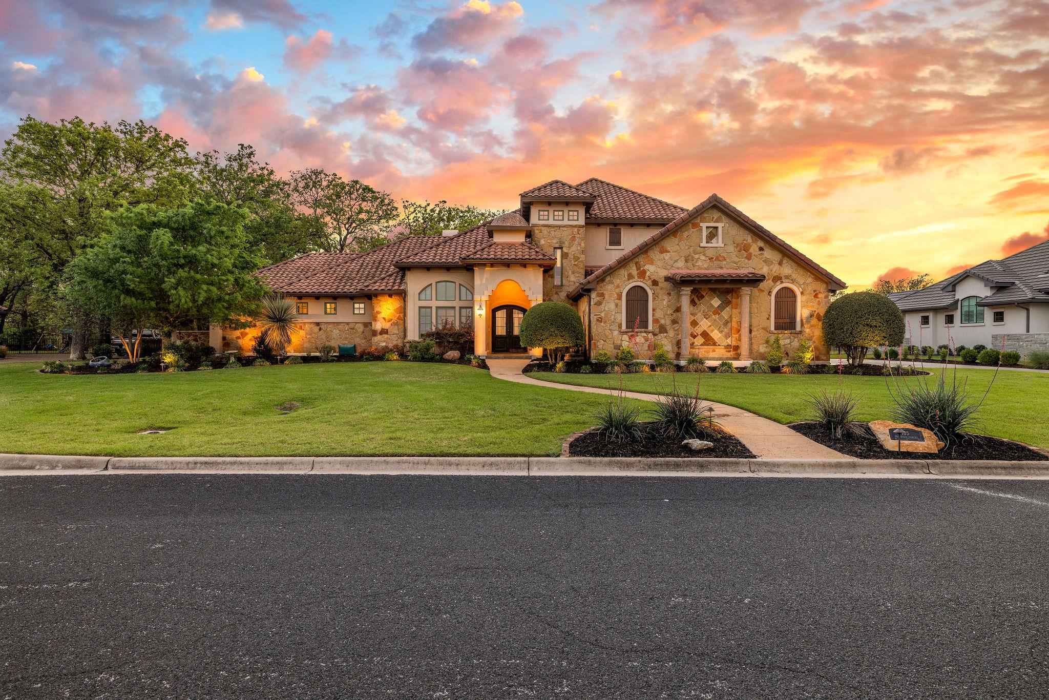 105 Hopewell Cir, Georgetown, TX 78628