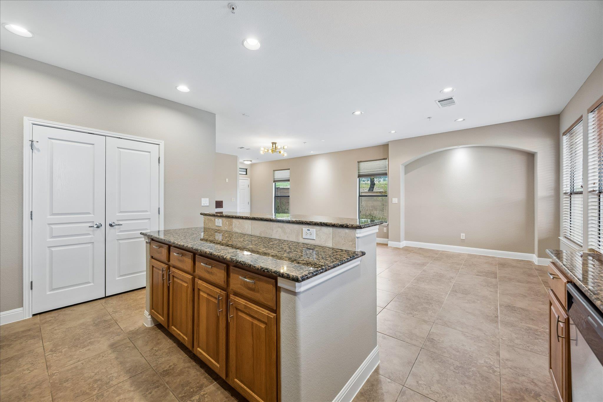 6705 Covered Bridge Dr # 24, Austin, TX 78736