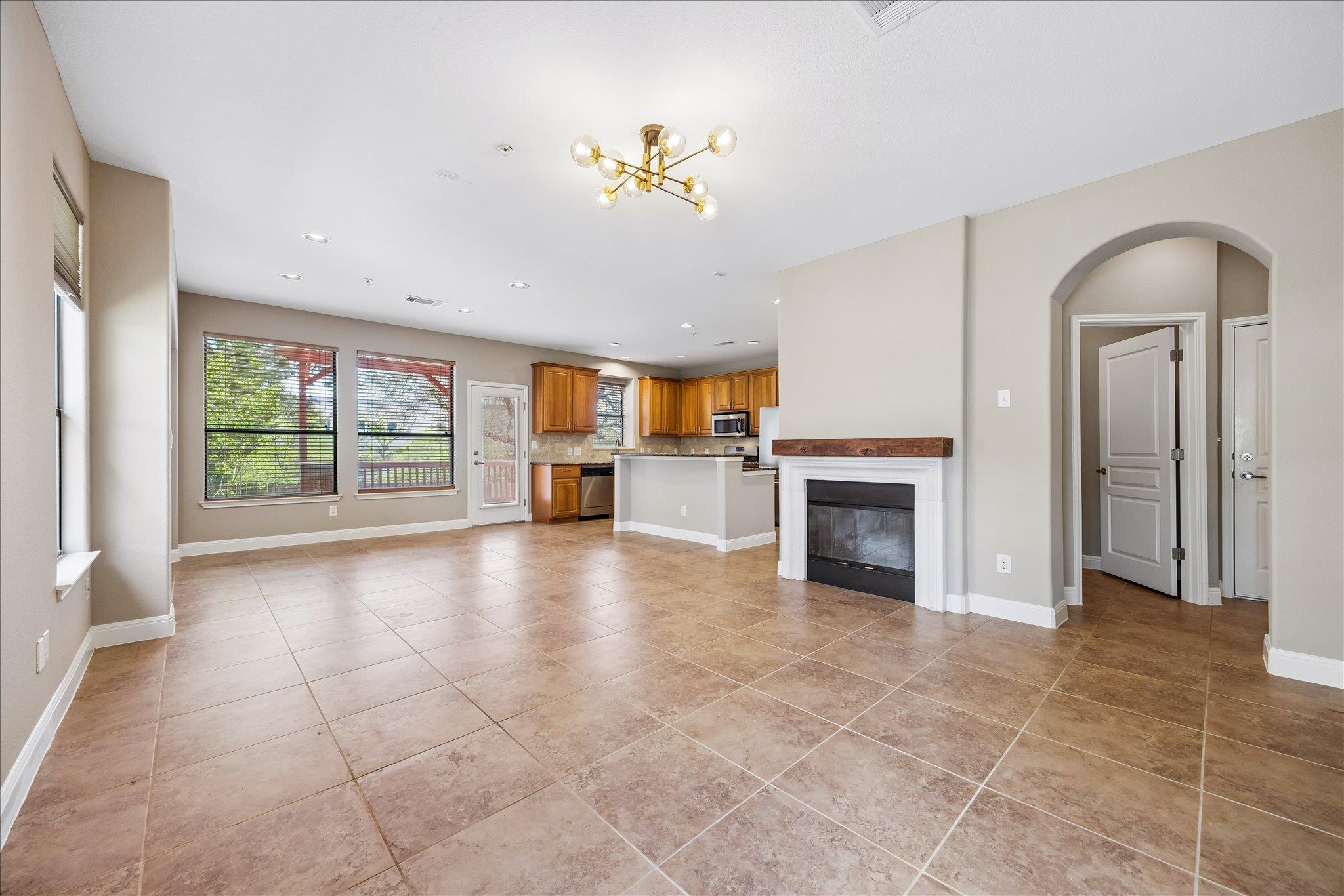 6705 Covered Bridge Dr # 24, Austin, TX 78736