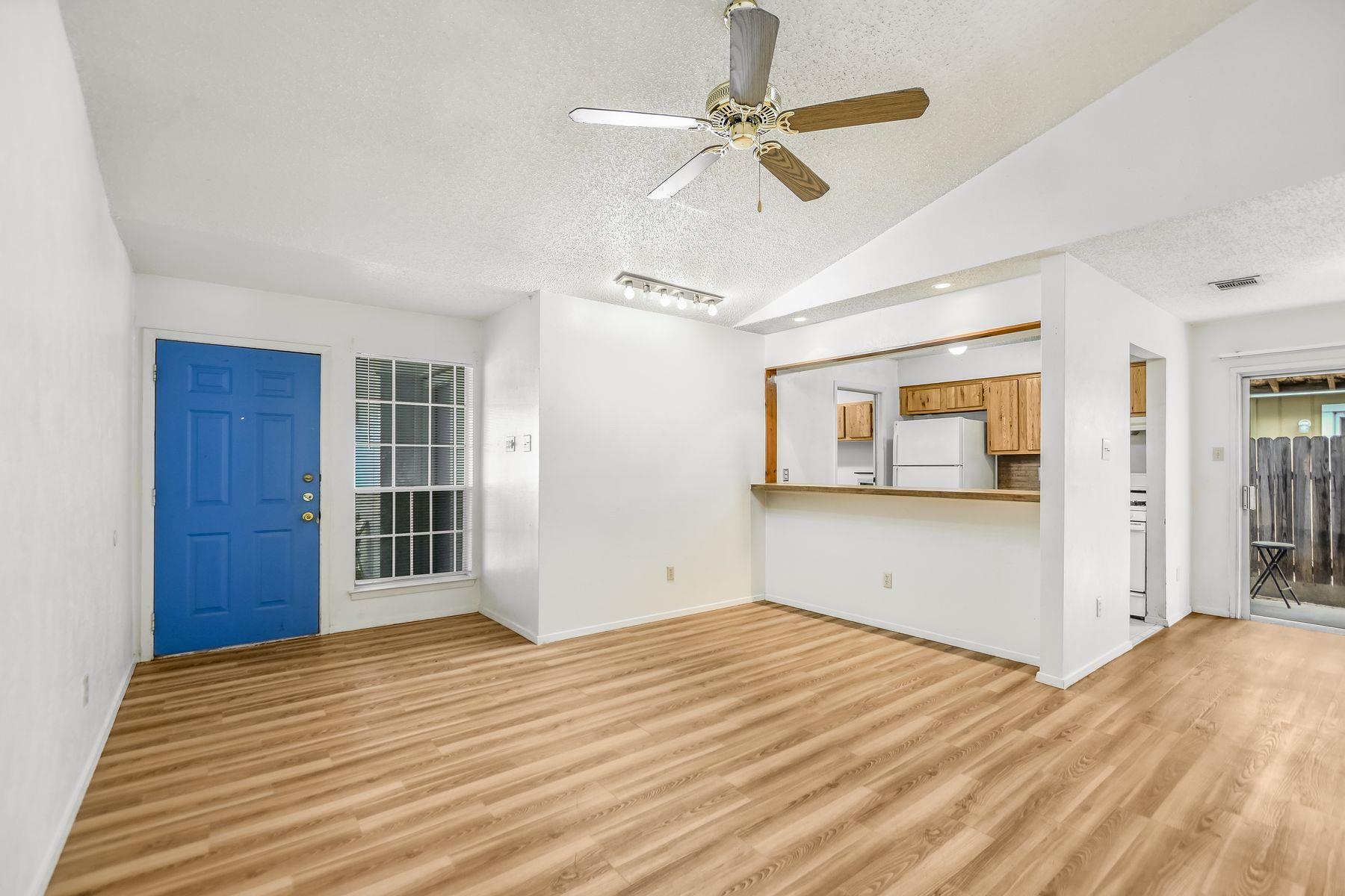 11948 Sunhillow Bnd # A, Austin, TX 78758