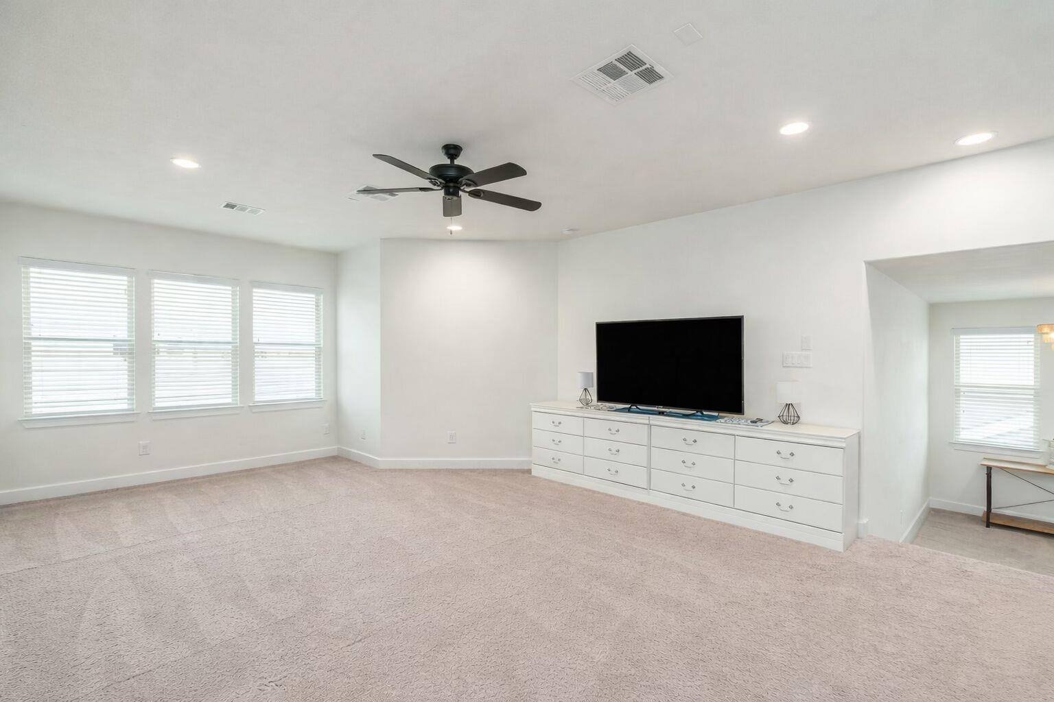 2421 Carretera Dr, Leander, TX 78641