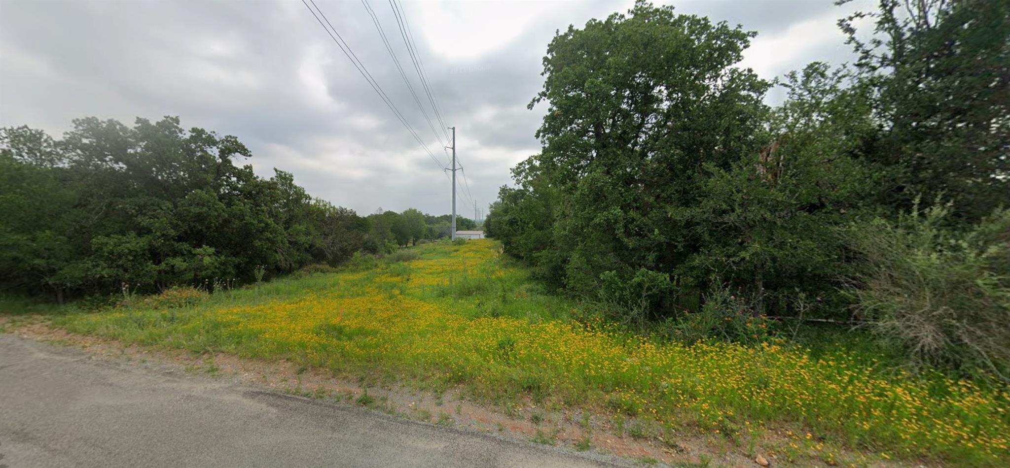 359 Pine Ln, Cottonwood Shores, TX 78657