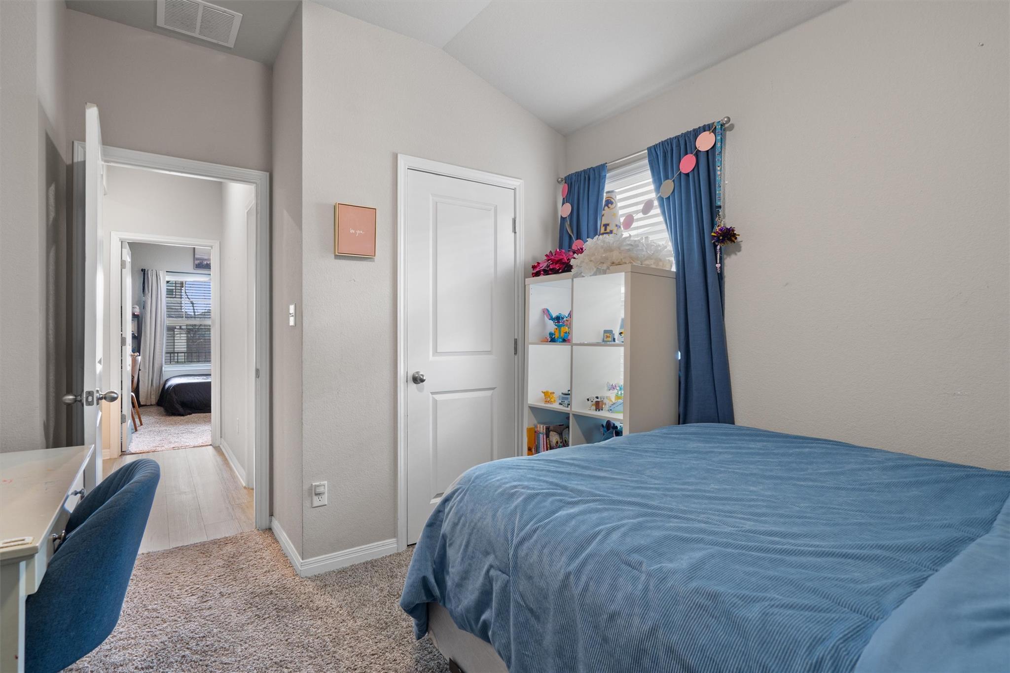 537 Loriner Way, Liberty Hill, TX 78642