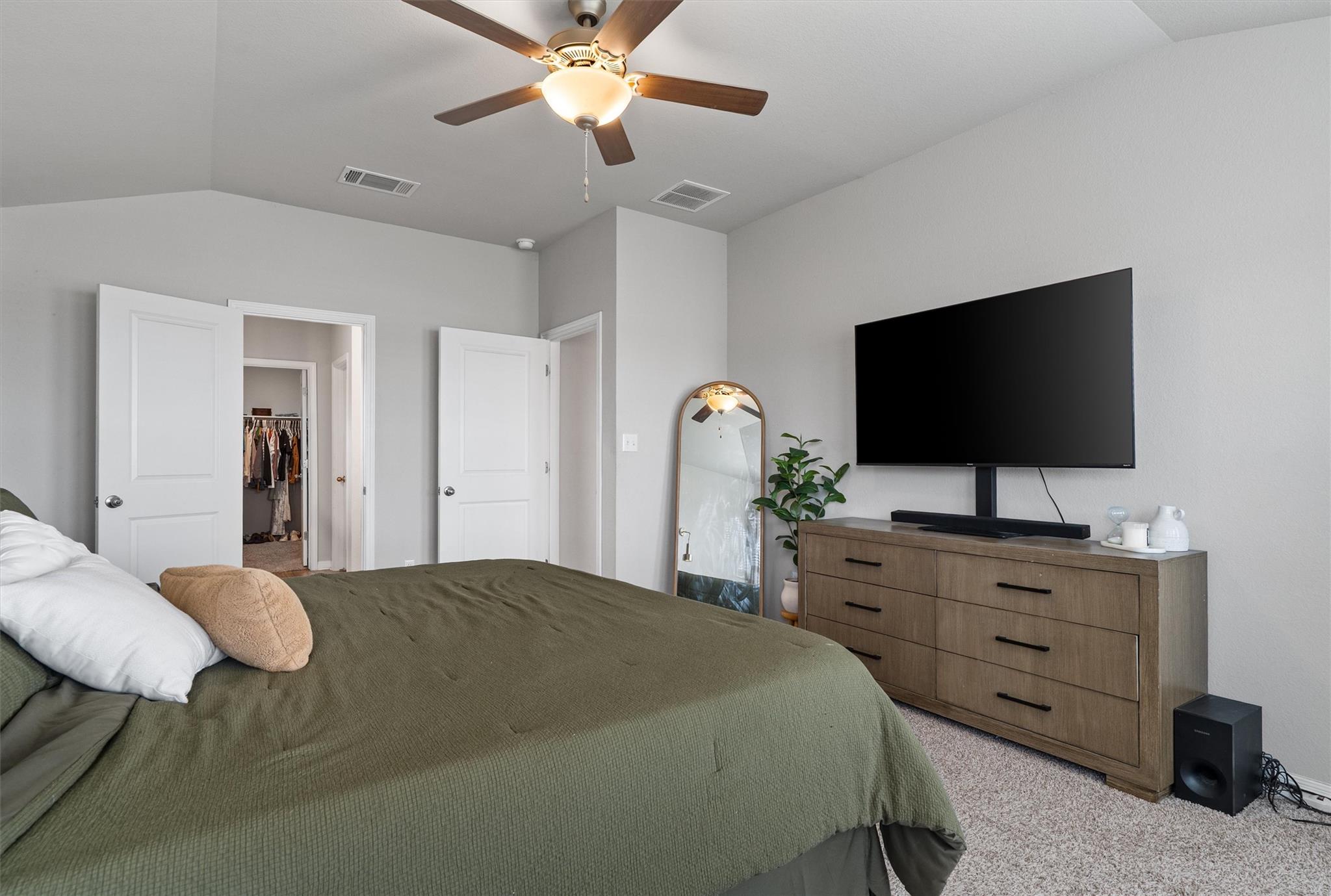 537 Loriner Way, Liberty Hill, TX 78642