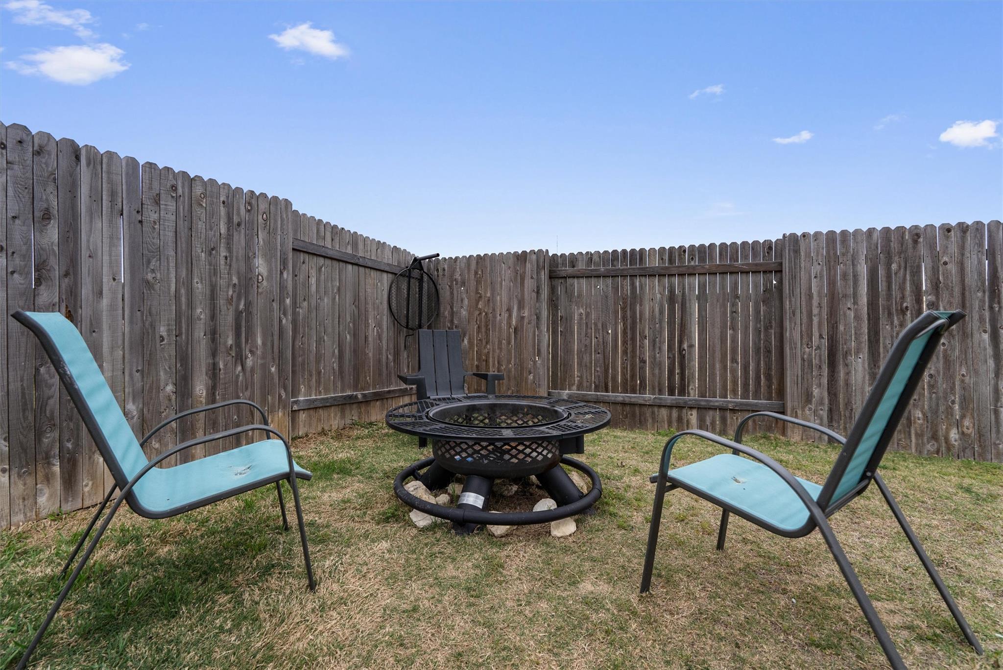 537 Loriner Way, Liberty Hill, TX 78642