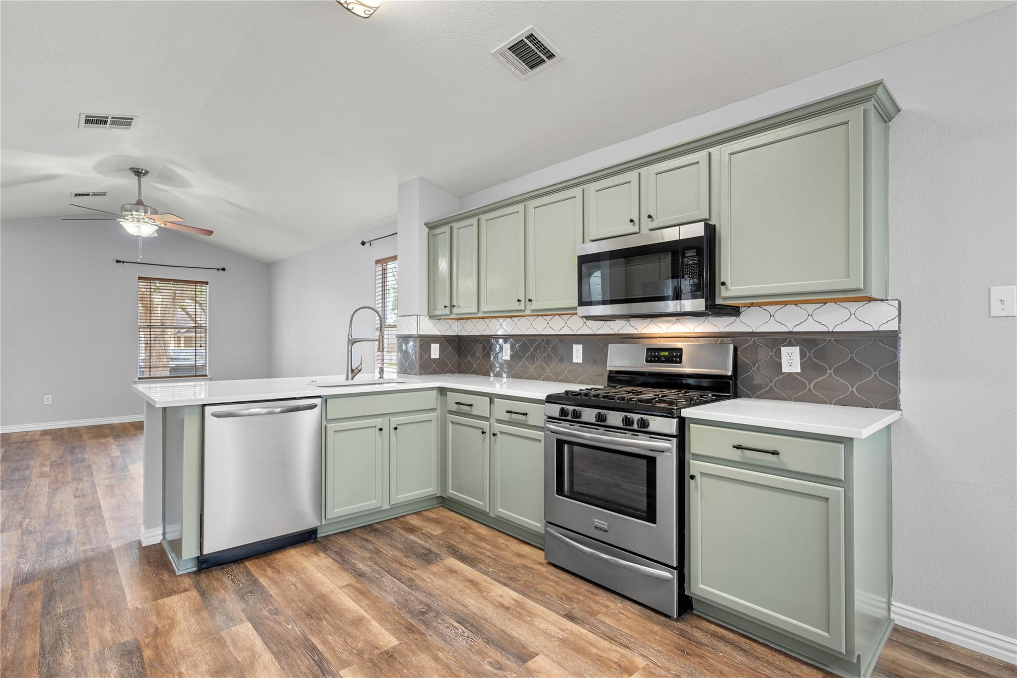 4492 Mather, Kyle, TX 78640