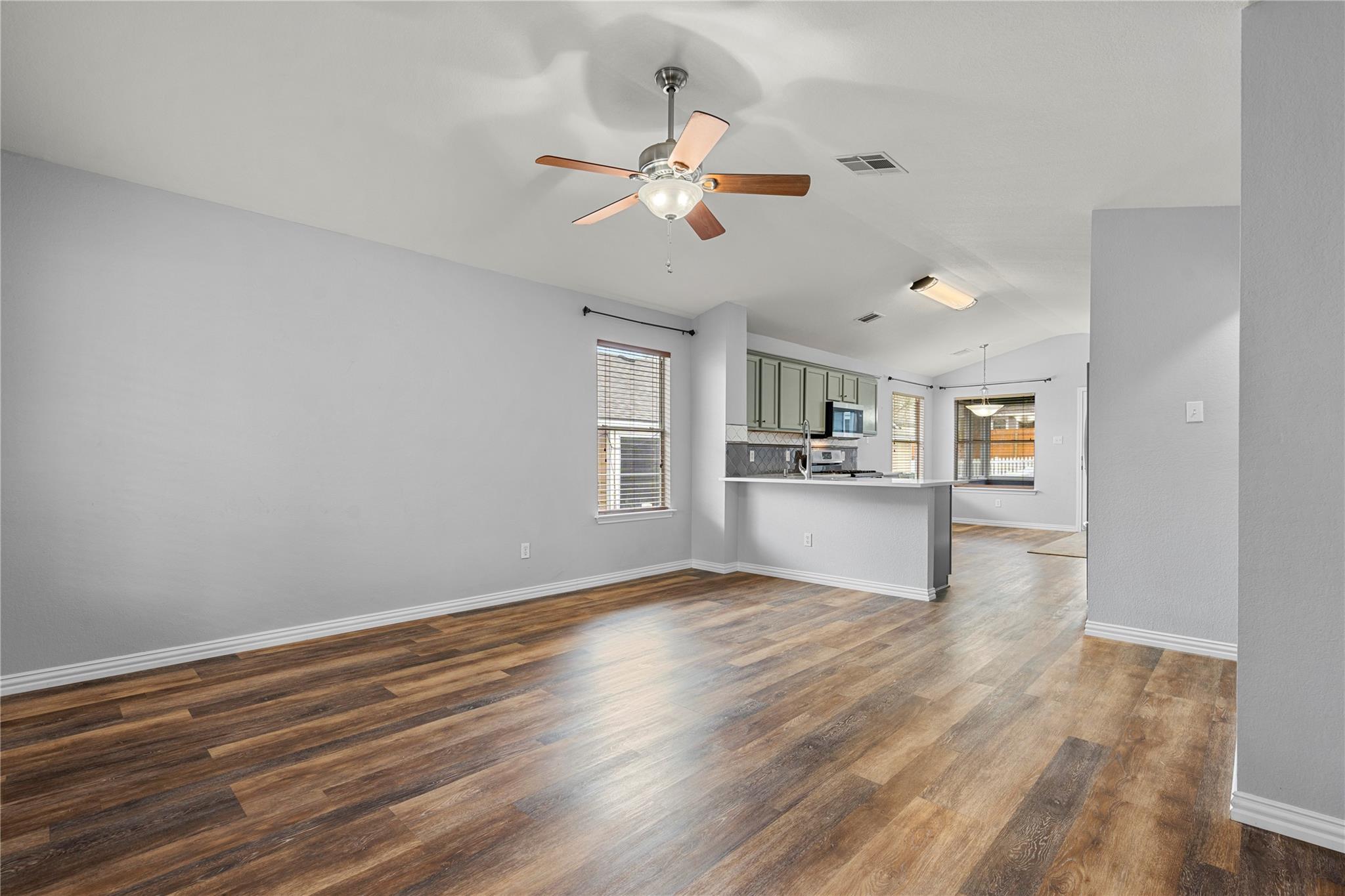 4492 Mather, Kyle, TX 78640