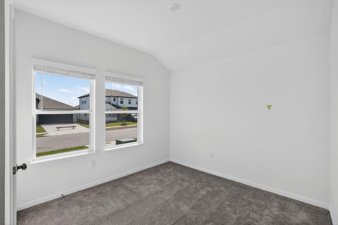 14100 Axel Johanson Dr, Del Valle, TX 78617