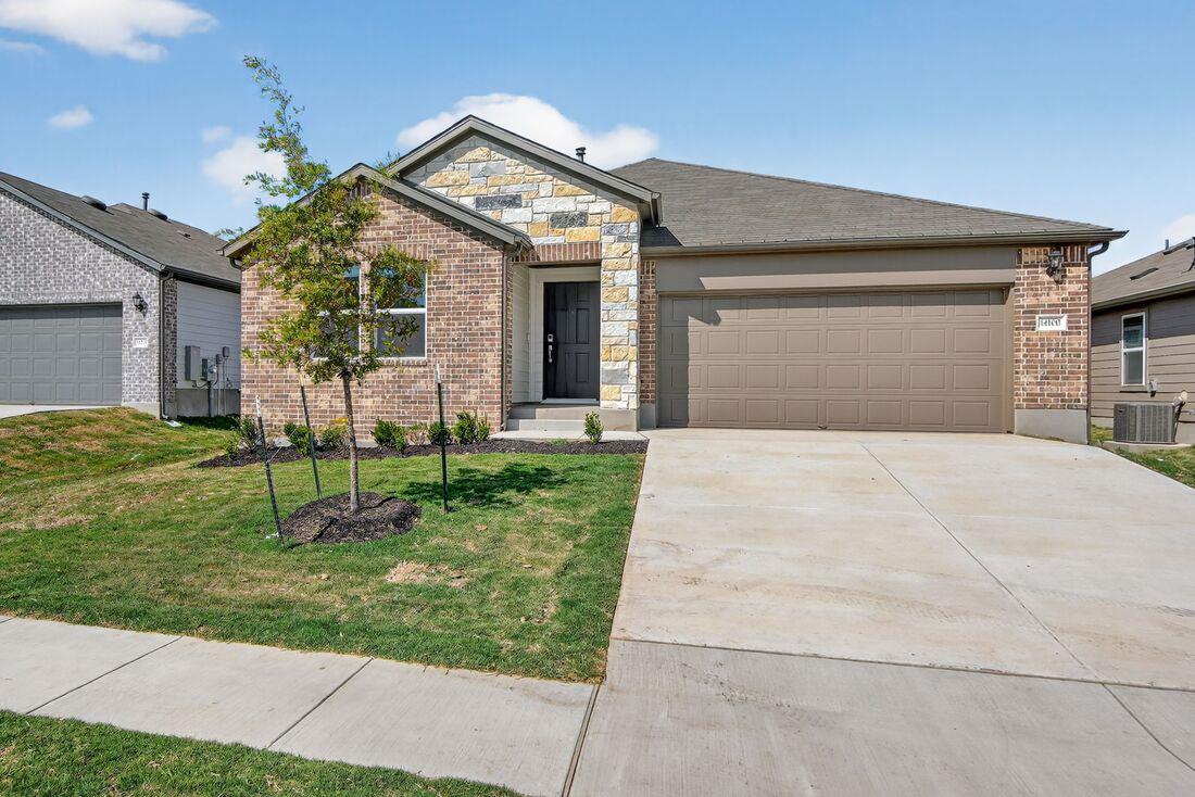 14100 Axel Johanson Dr, Del Valle, TX 78617