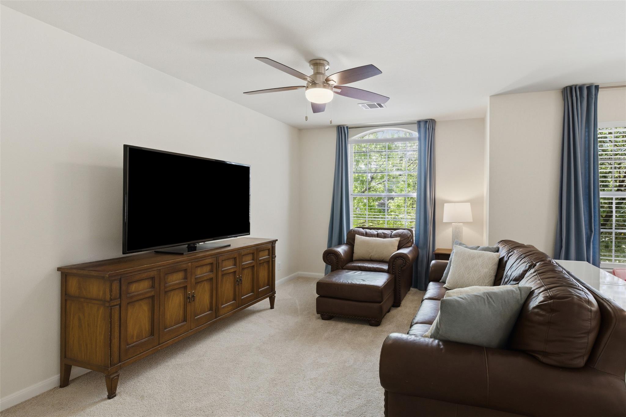 7112 Avignon Dr, Round Rock, TX 78681