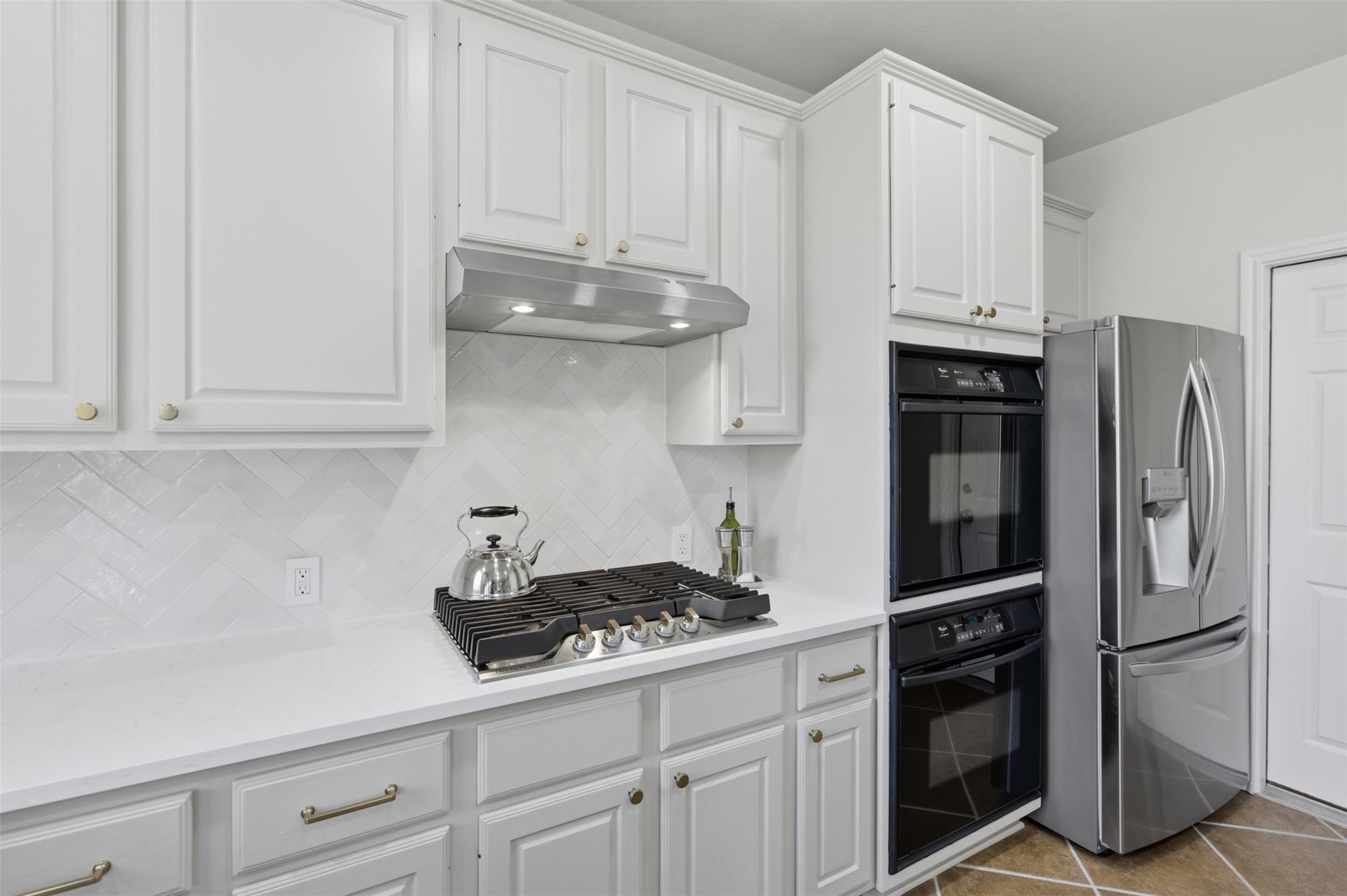 7112 Avignon Dr, Round Rock, TX 78681