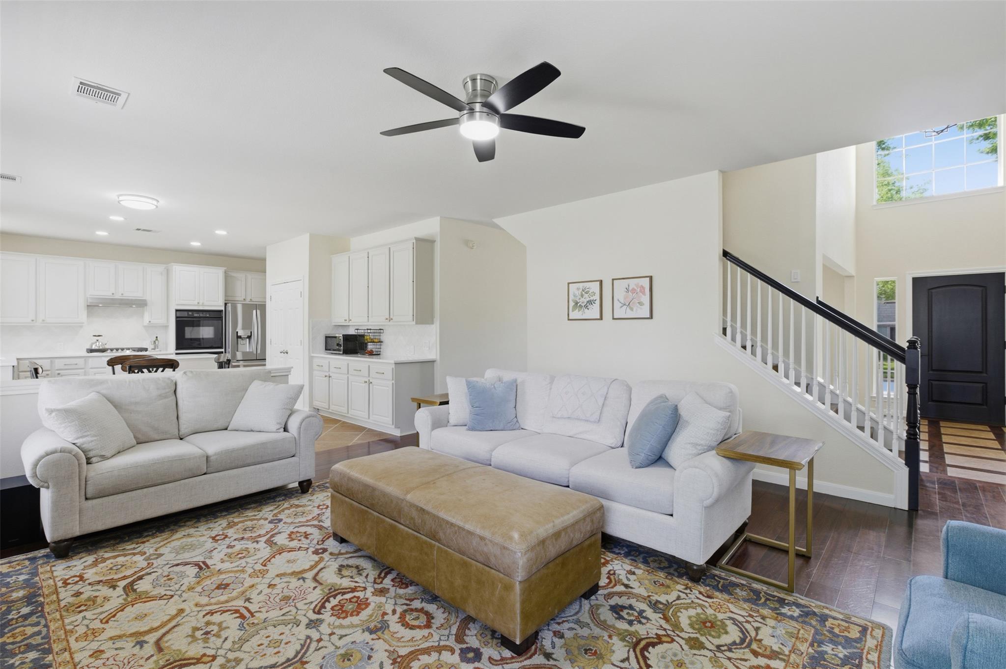 7112 Avignon Dr, Round Rock, TX 78681