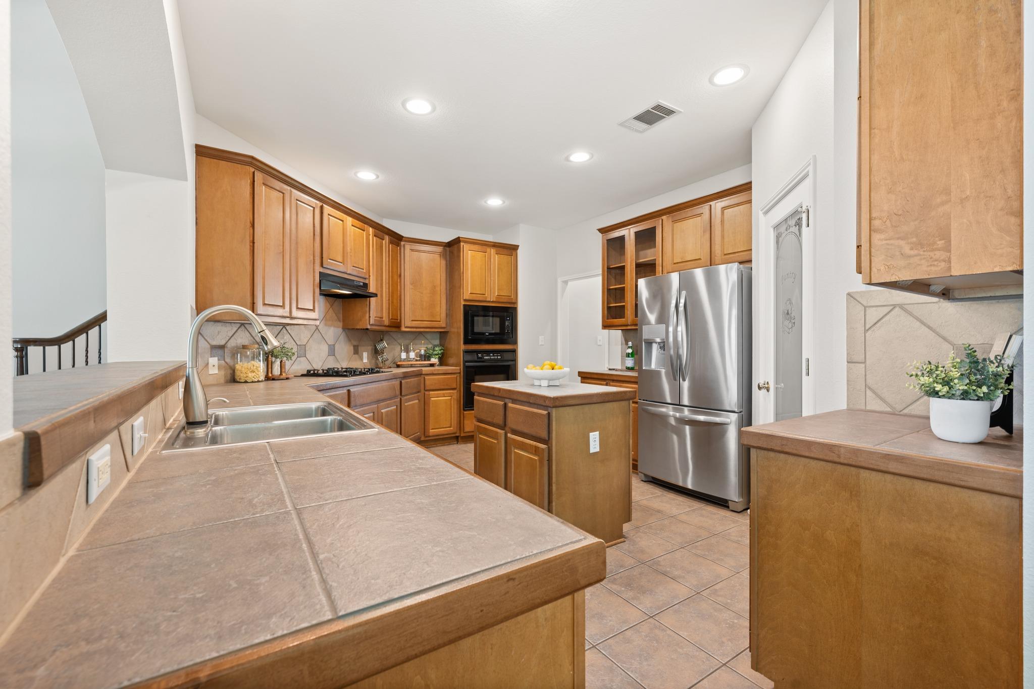 2320 Via Cordova Ct, Austin, TX 78732