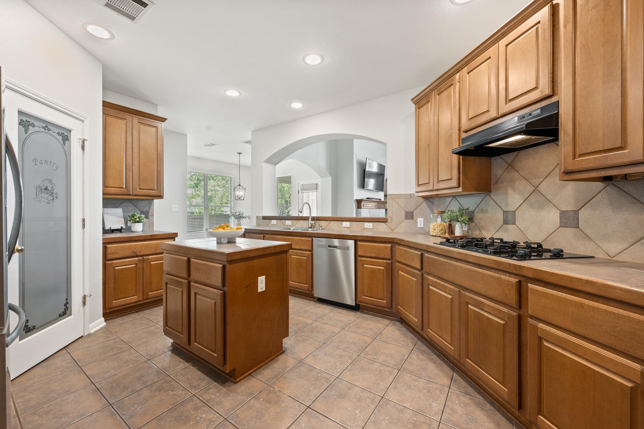 2320 Via Cordova Ct, Austin, TX 78732