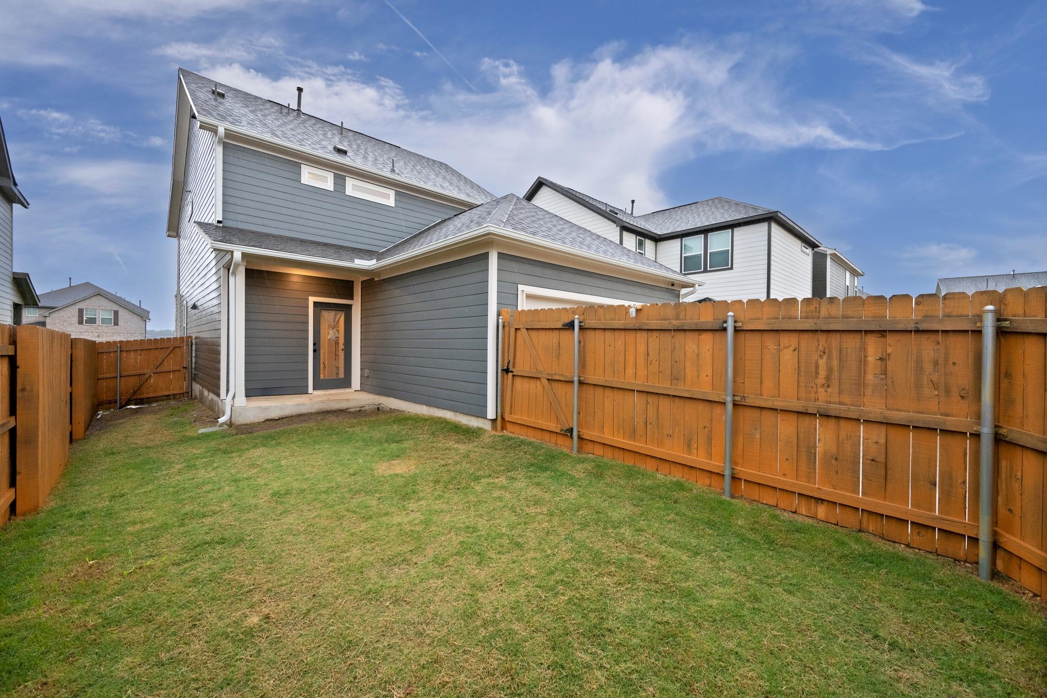 236 Travis Ln, Liberty Hill, TX 78642