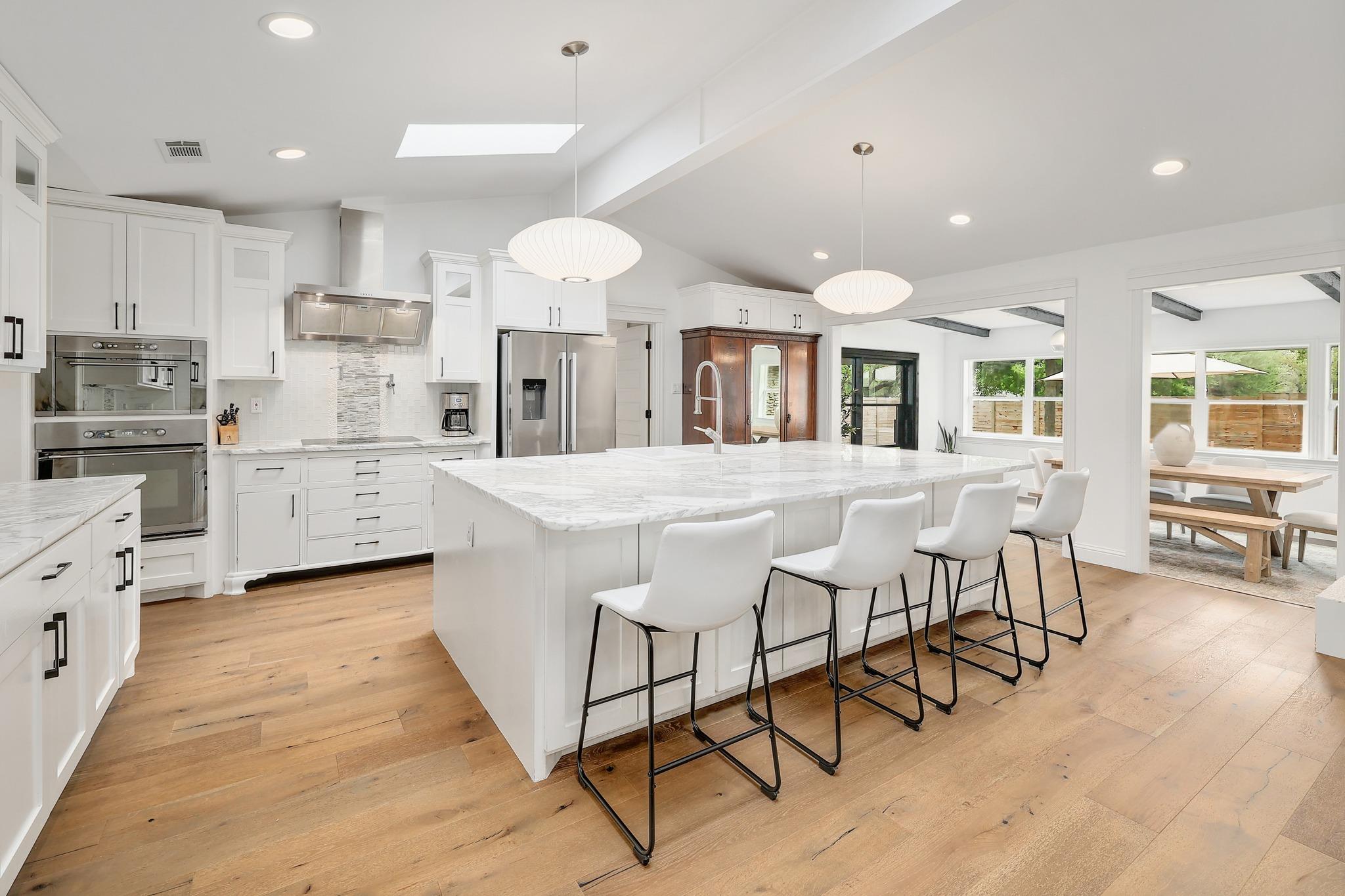 9305 Spring Hollow Dr, Austin, TX 78750