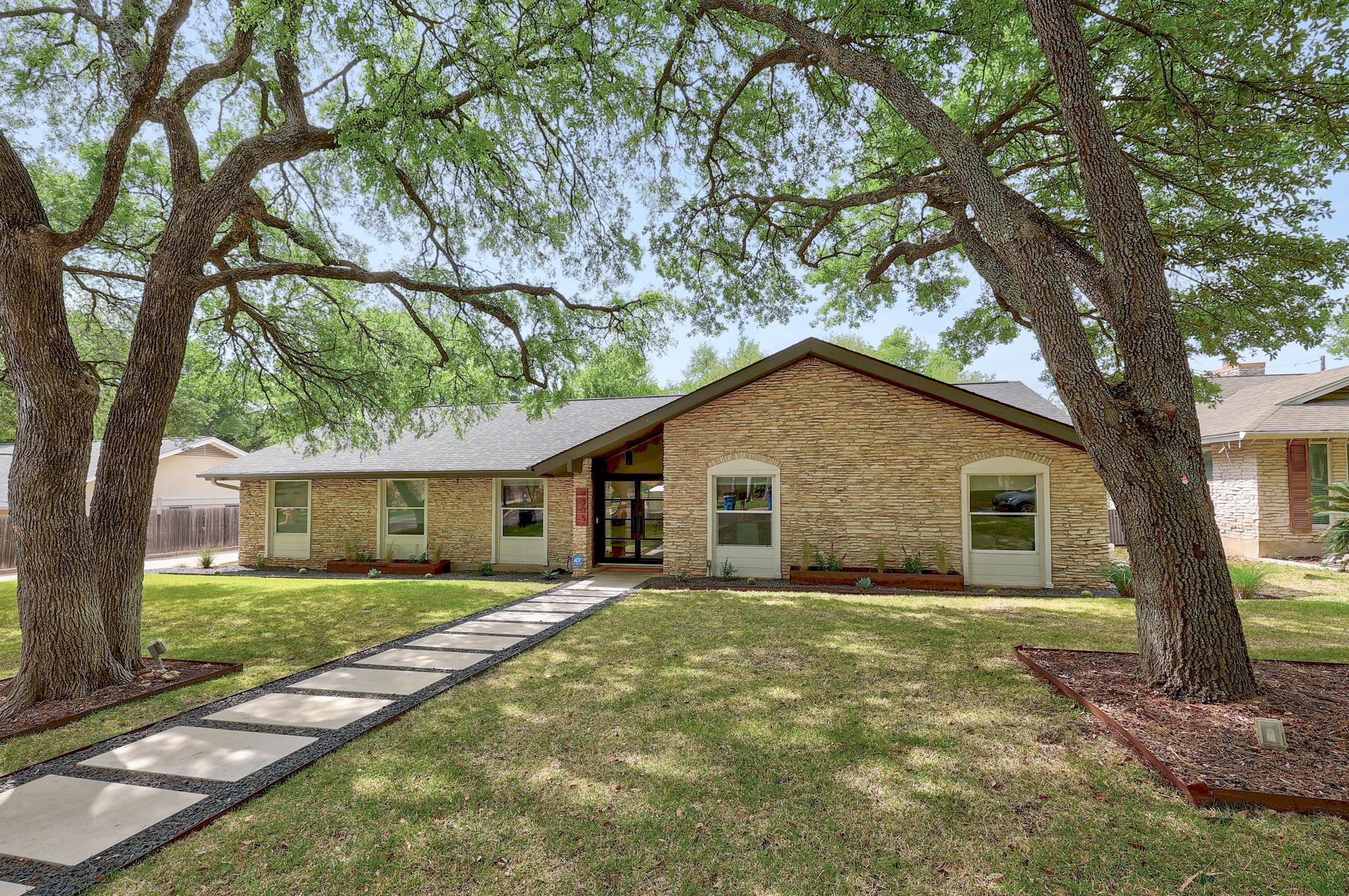 9305 Spring Hollow Dr, Austin, TX 78750