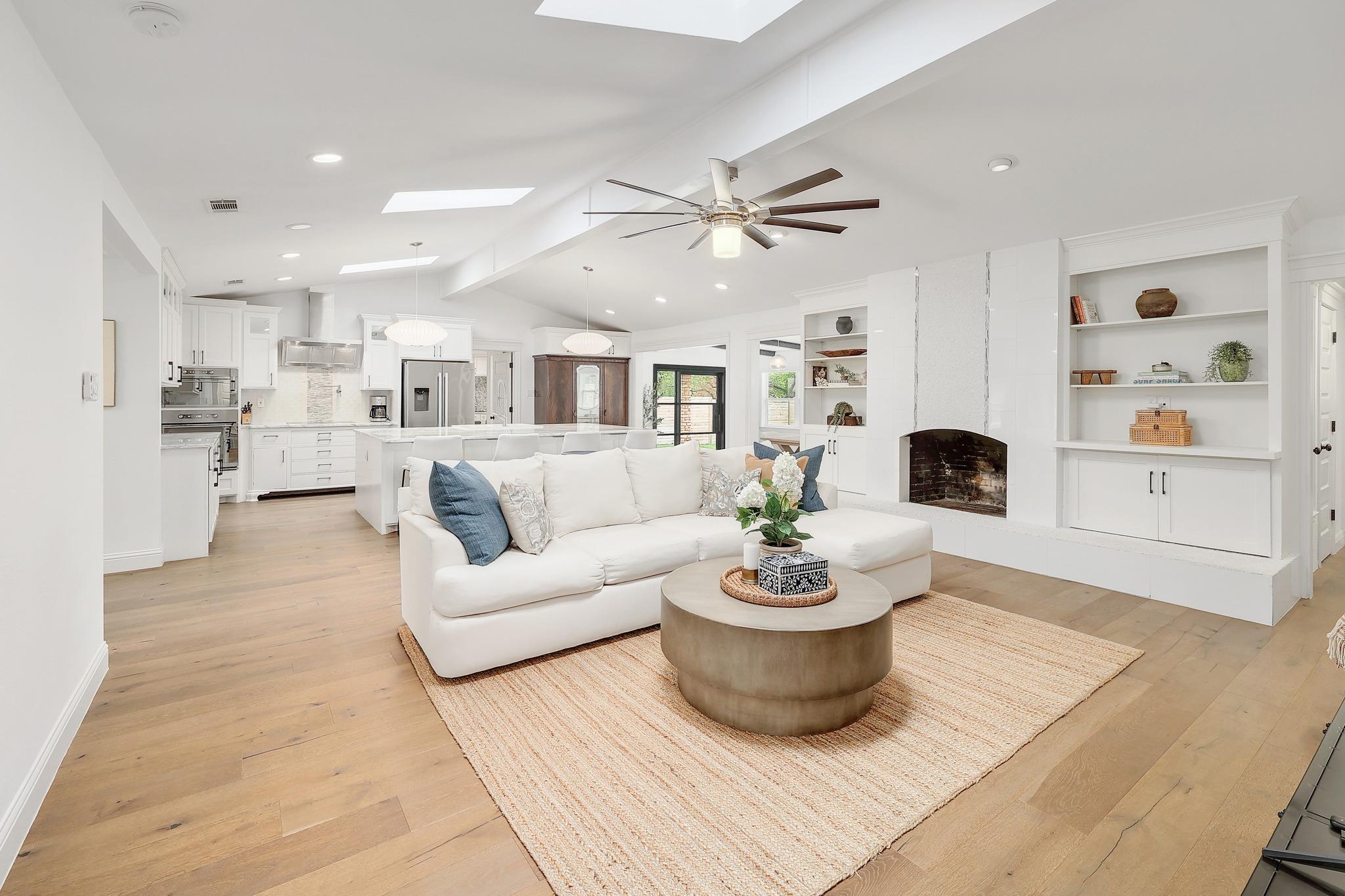 9305 Spring Hollow Dr, Austin, TX 78750