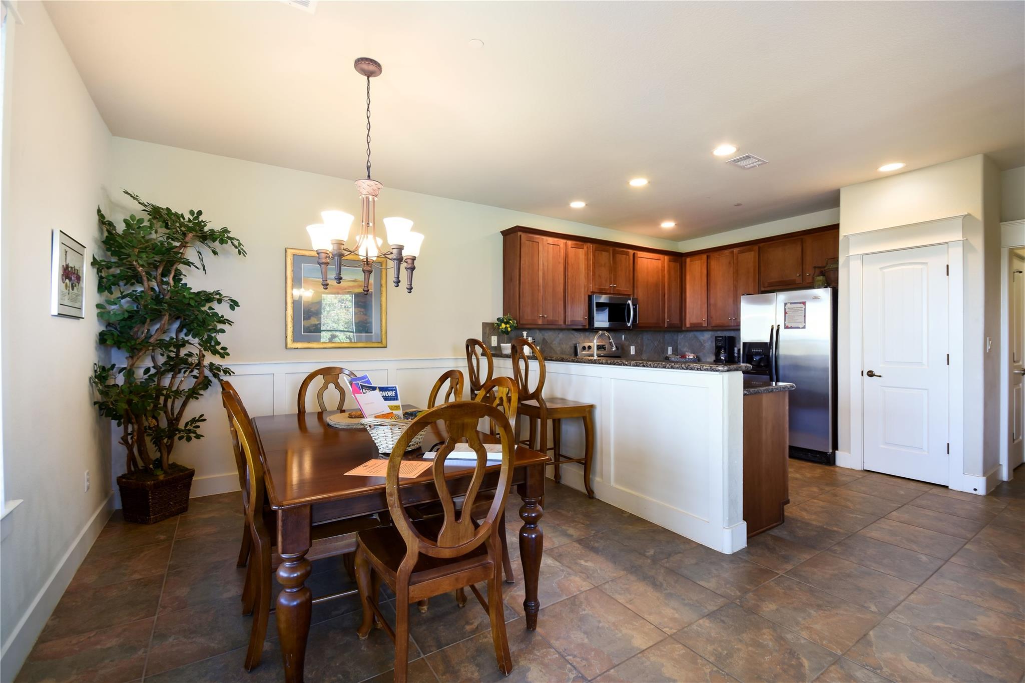 17800 Edgewood Way # 203, Jonestown, TX 78645