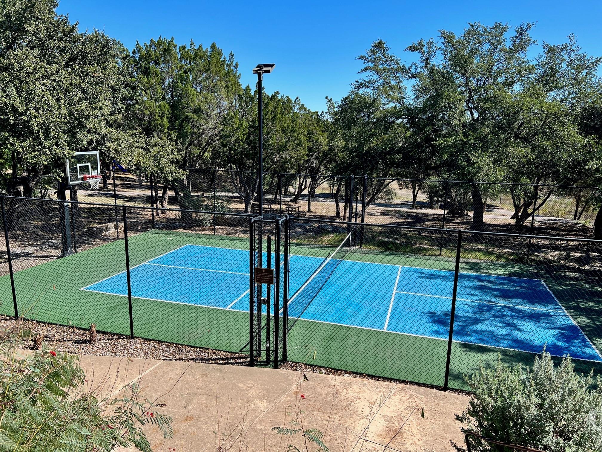 17800 Edgewood Way # 203, Jonestown, TX 78645