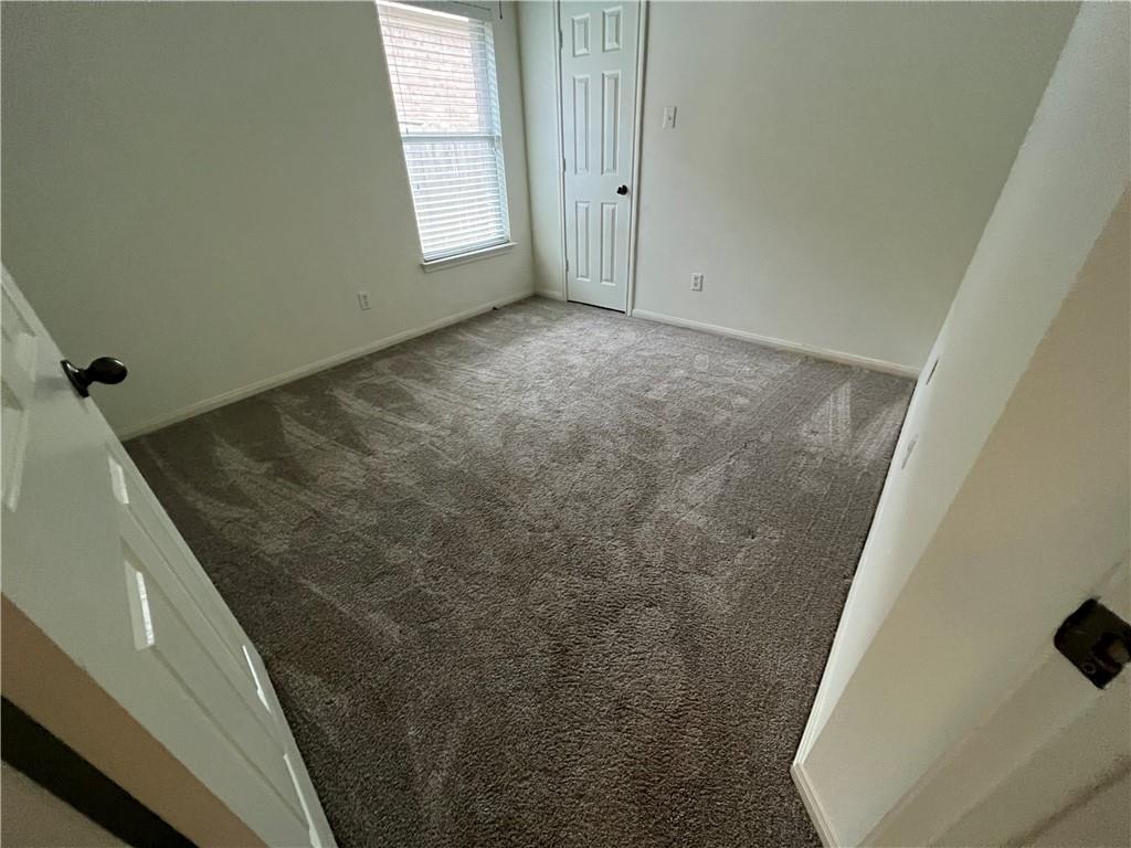 507 Red Hawk Dr, Leander, TX 78641