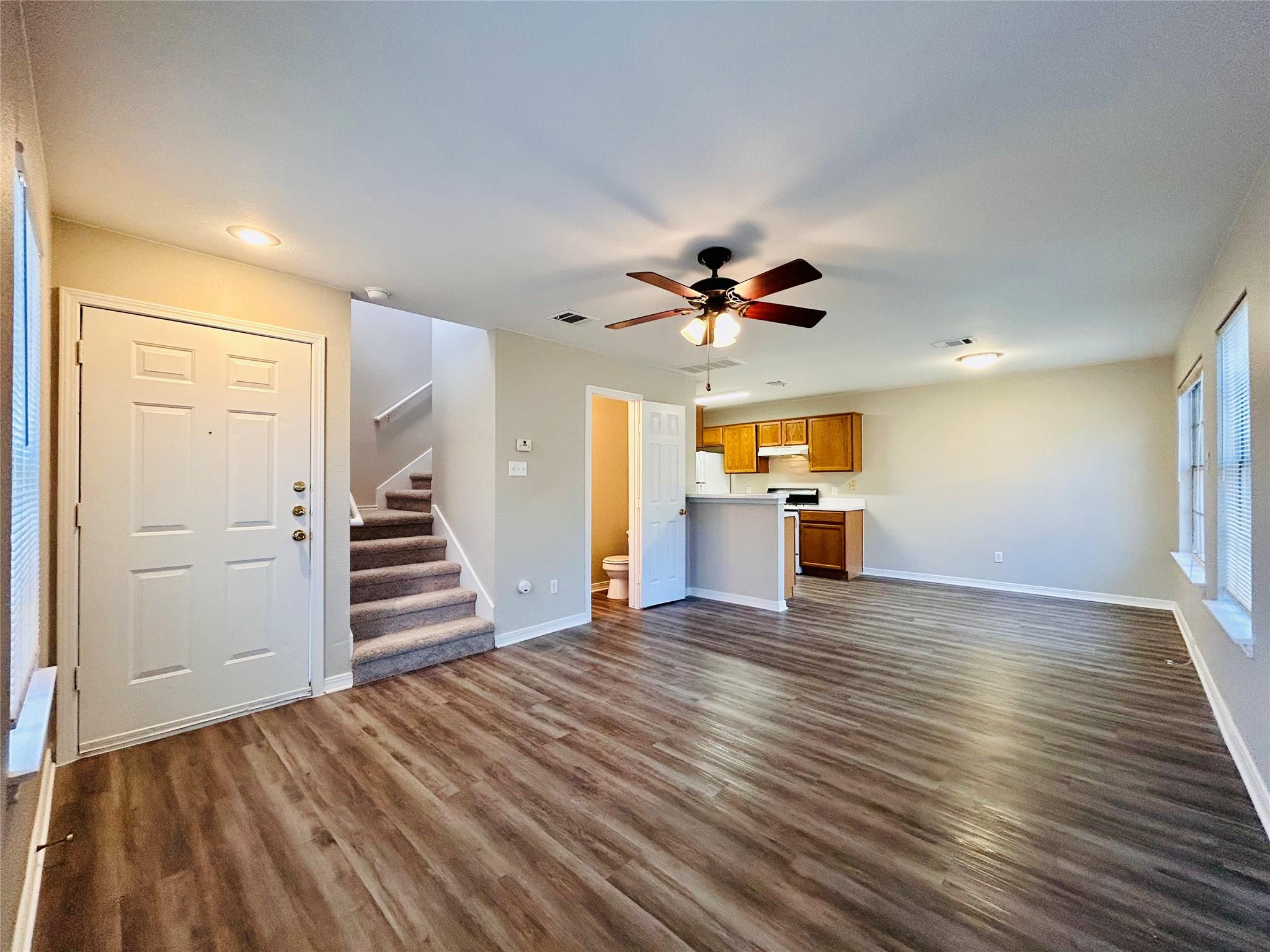 8511 Apple Carrie Cv # B, Austin, TX 78745