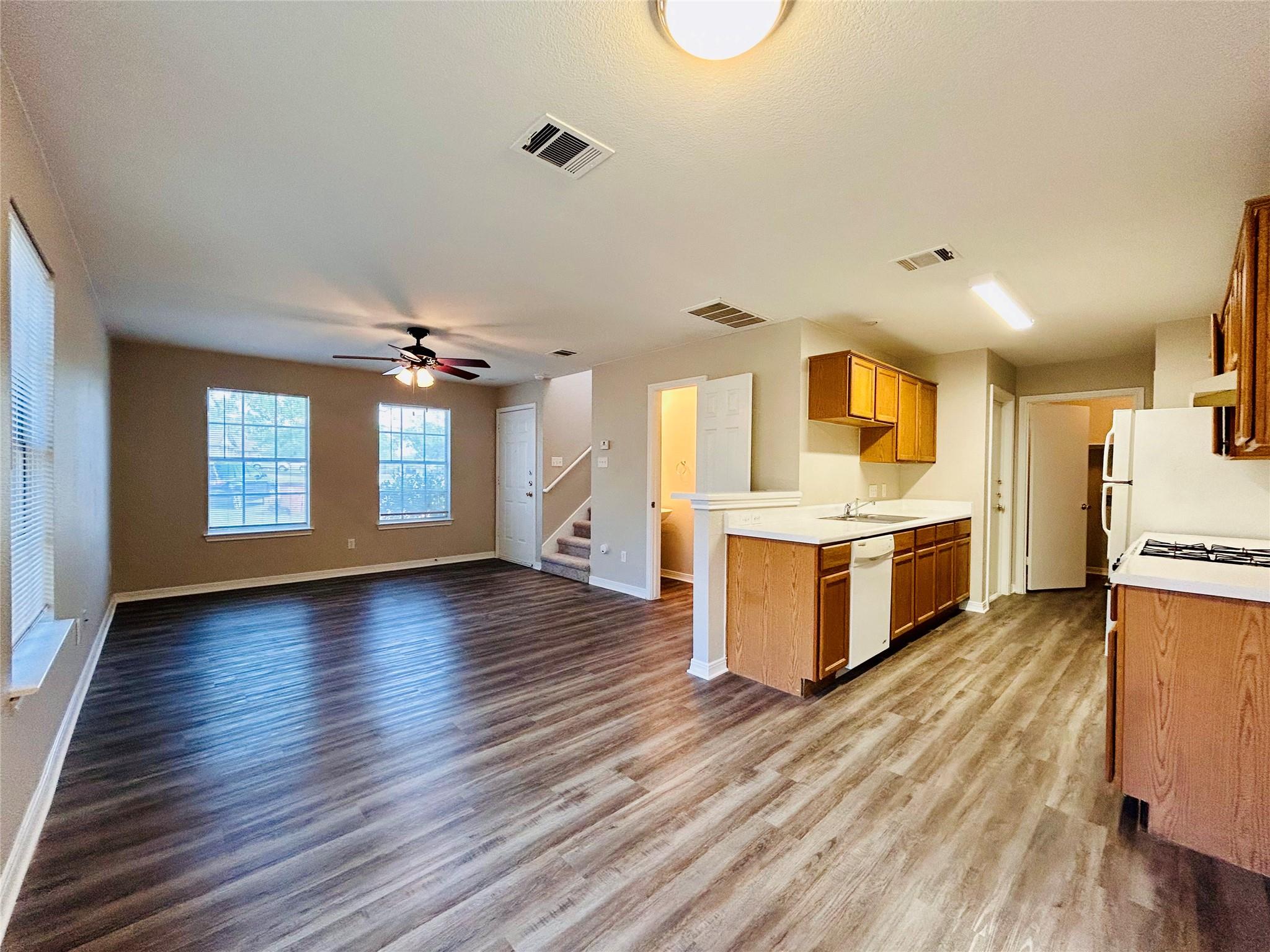 8511 Apple Carrie Cv # B, Austin, TX 78745