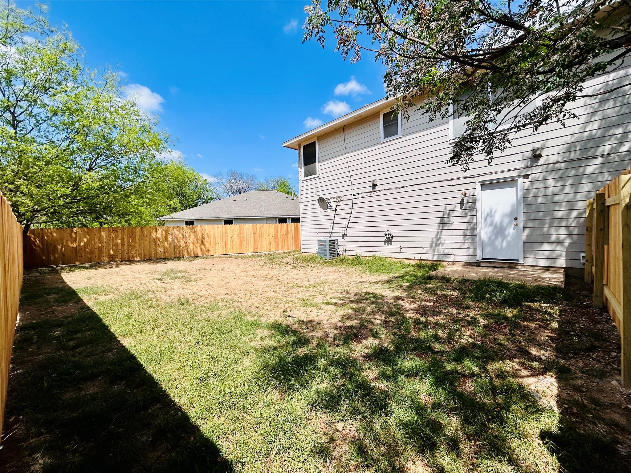 8511 Apple Carrie Cv # B, Austin, TX 78745