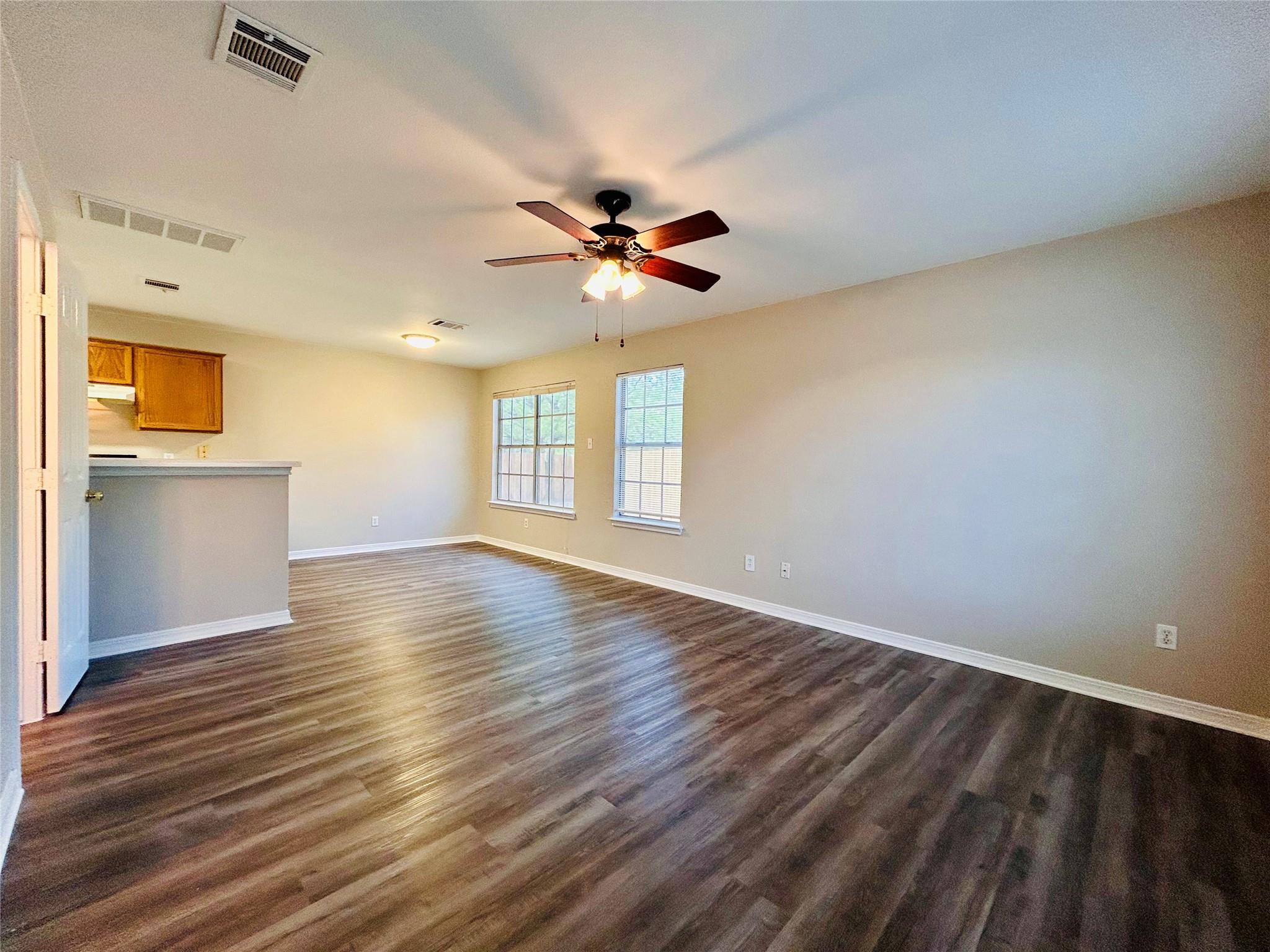 8511 Apple Carrie Cv # B, Austin, TX 78745