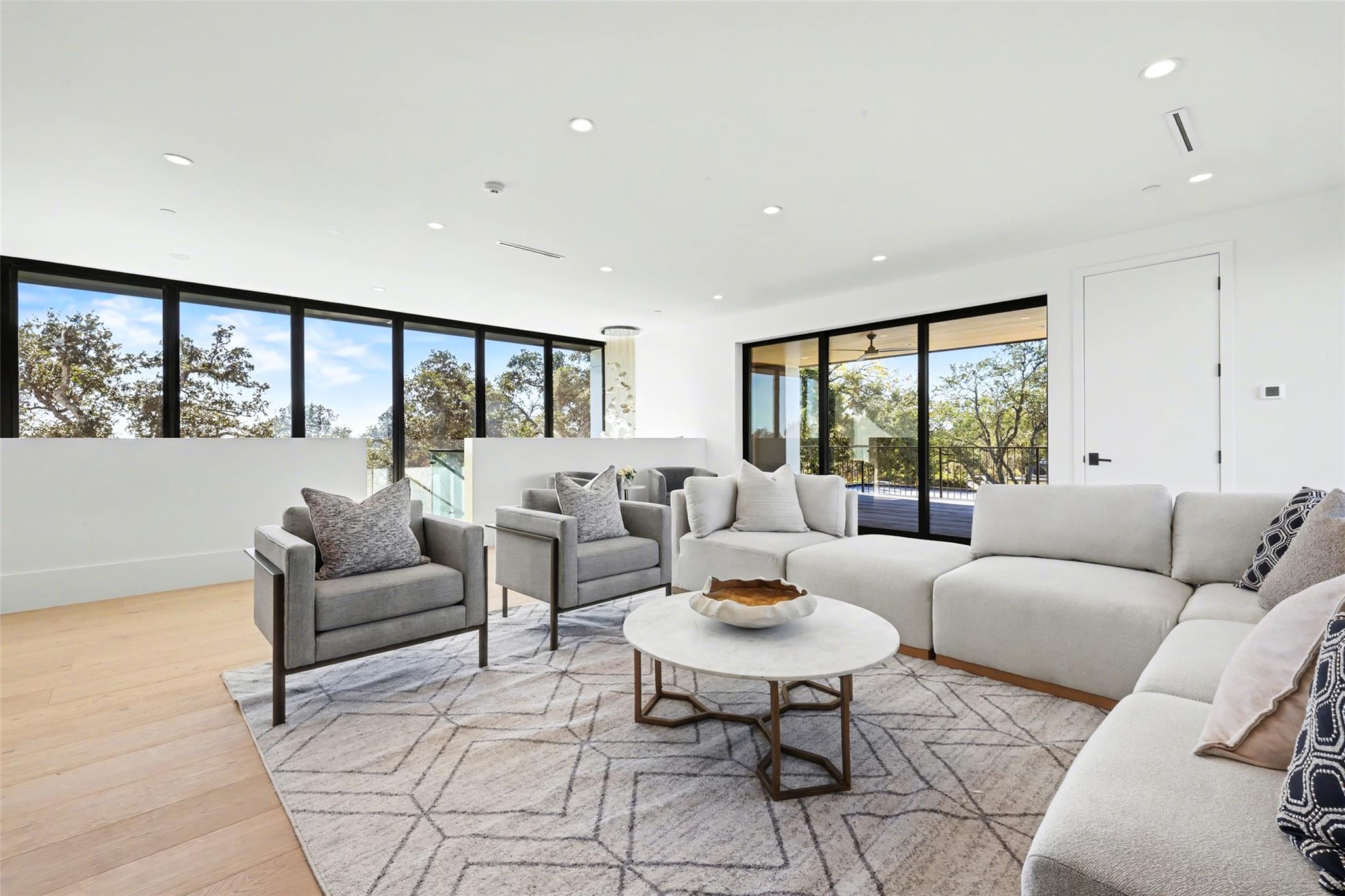 2404 Camino Alto Rd, West Lake Hills, TX 78746