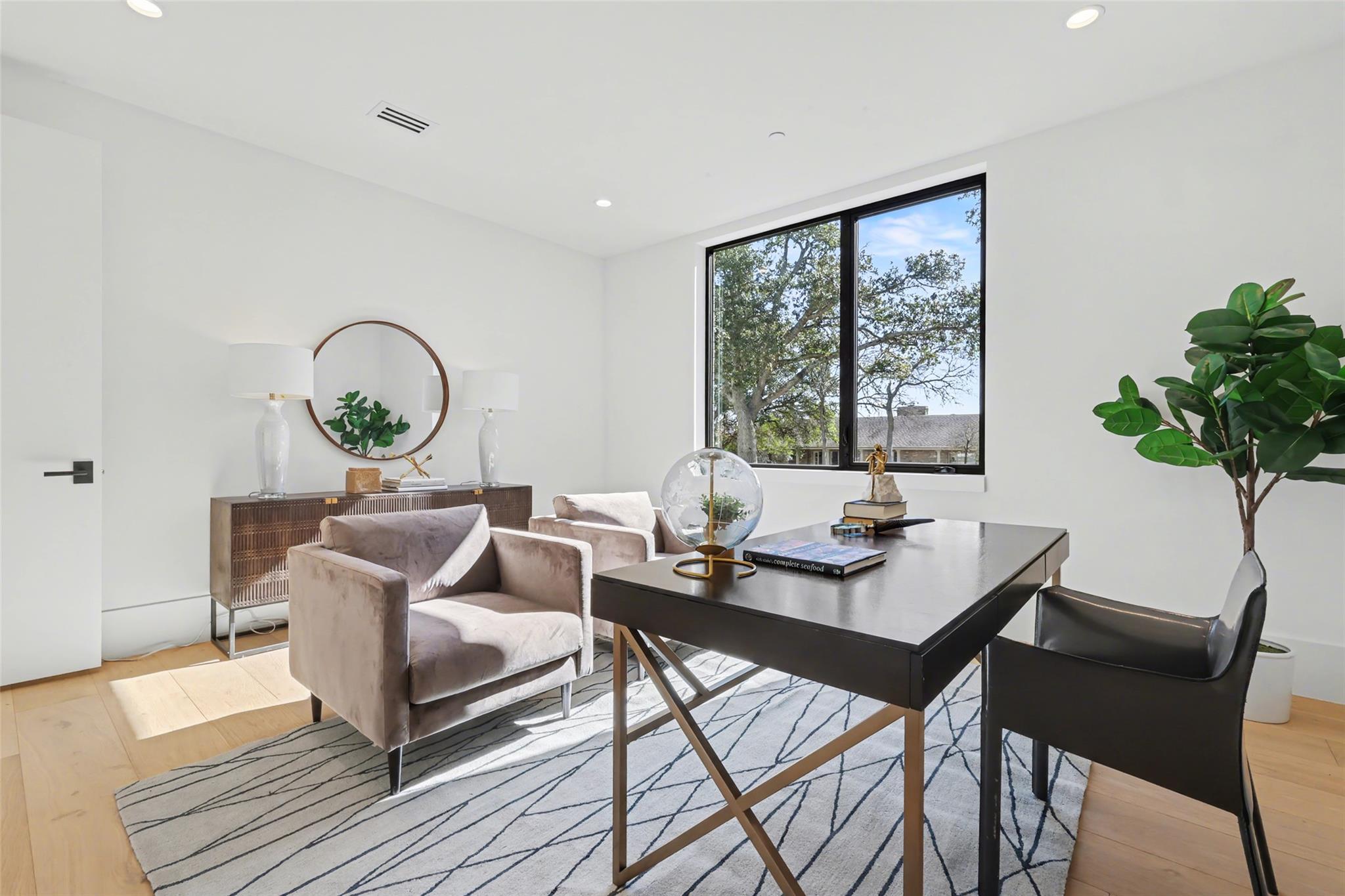 2404 Camino Alto Rd, West Lake Hills, TX 78746