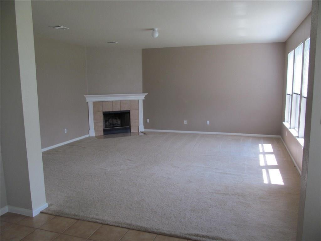 221 Gainer Dr, Hutto, TX 78634